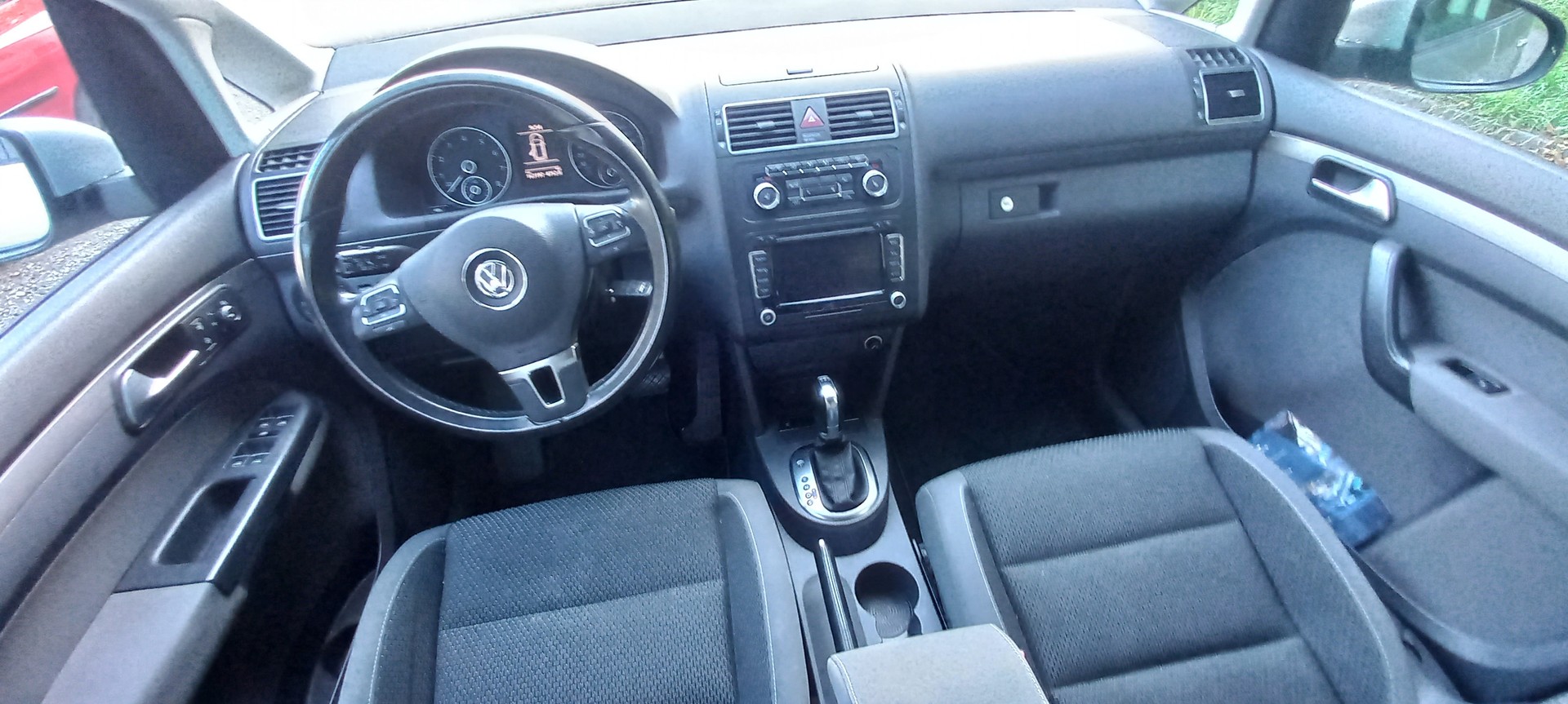 VW Touran 1.4 TSI EcoFuel Comfortline DSG-image-11