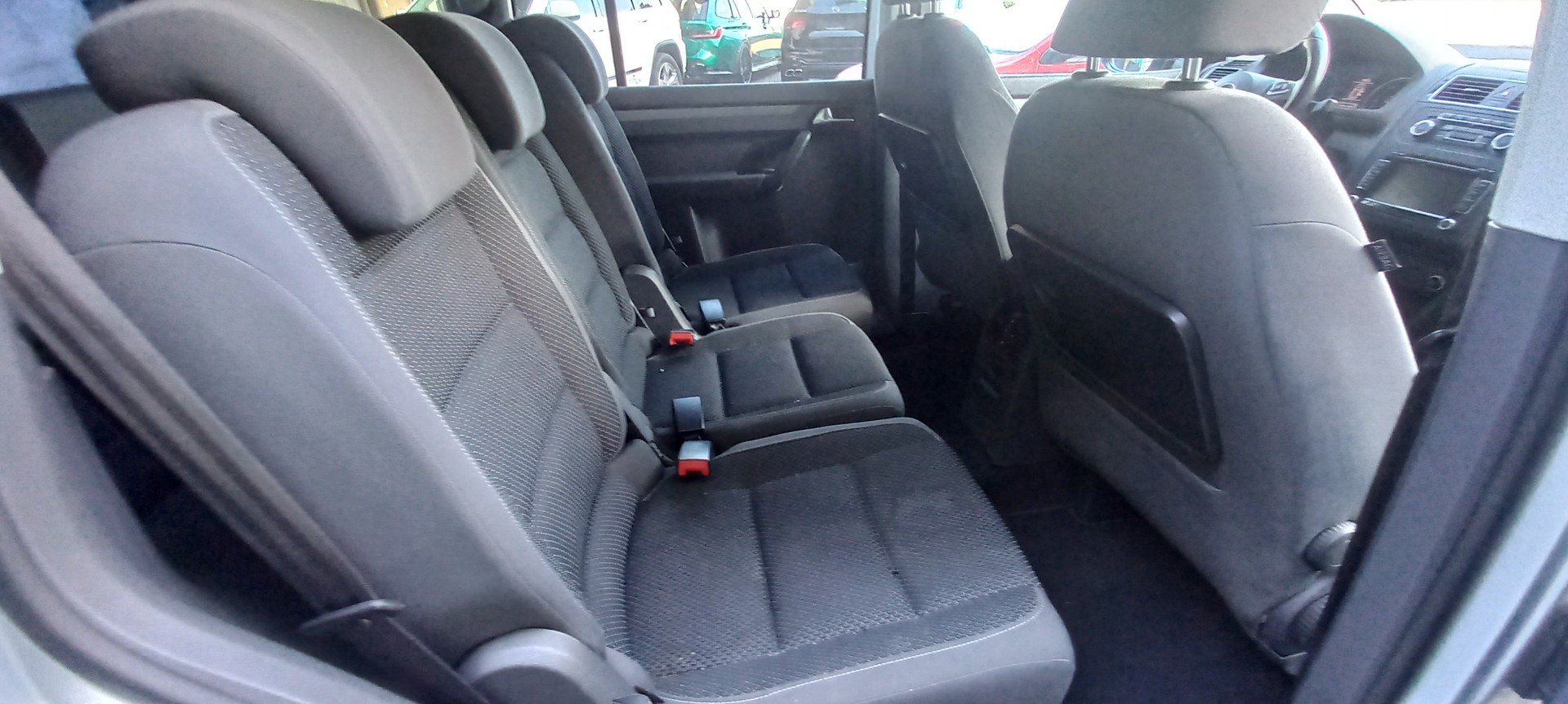 VW Touran 1.4 TSI EcoFuel Comfortline DSG-image-8