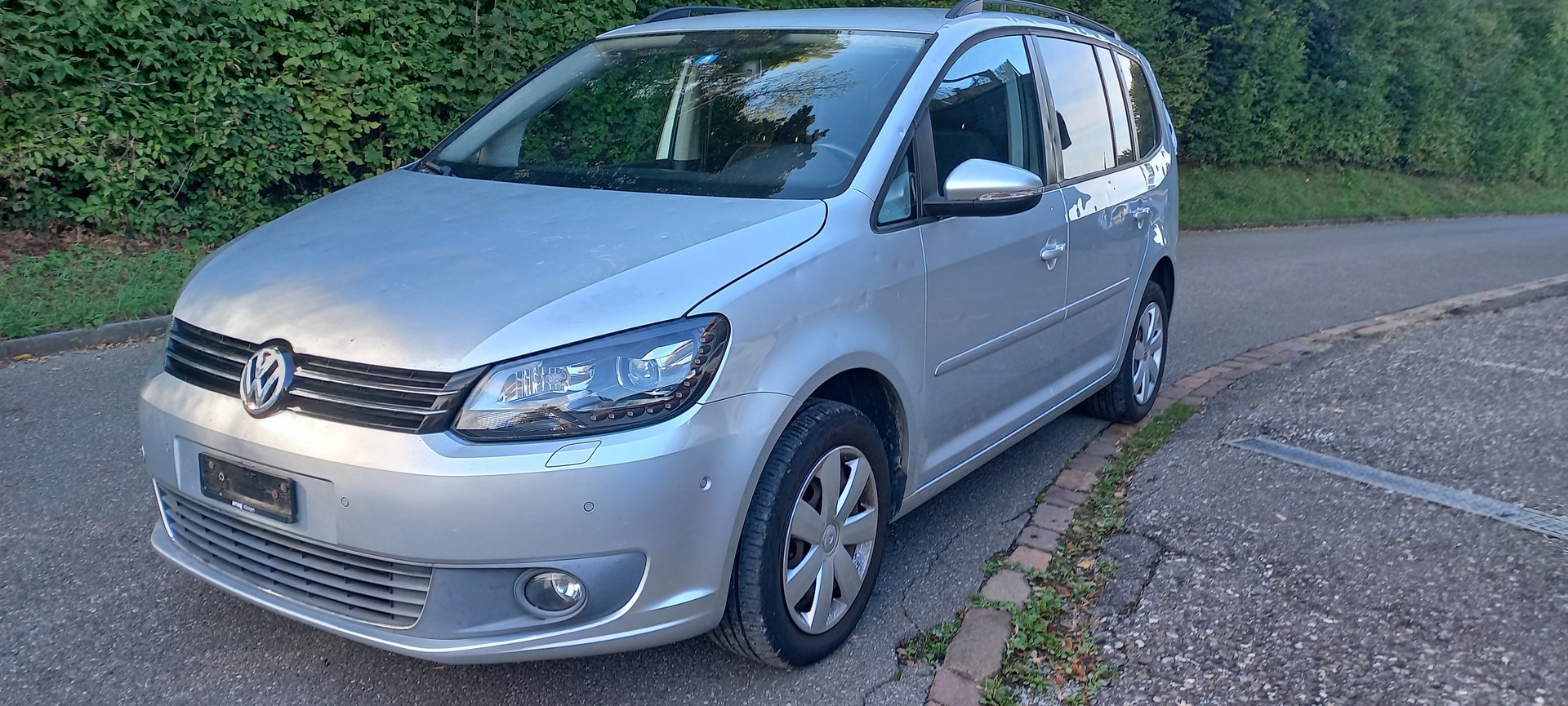 VW Touran 1.4 TSI EcoFuel Comfortline DSG-image-1