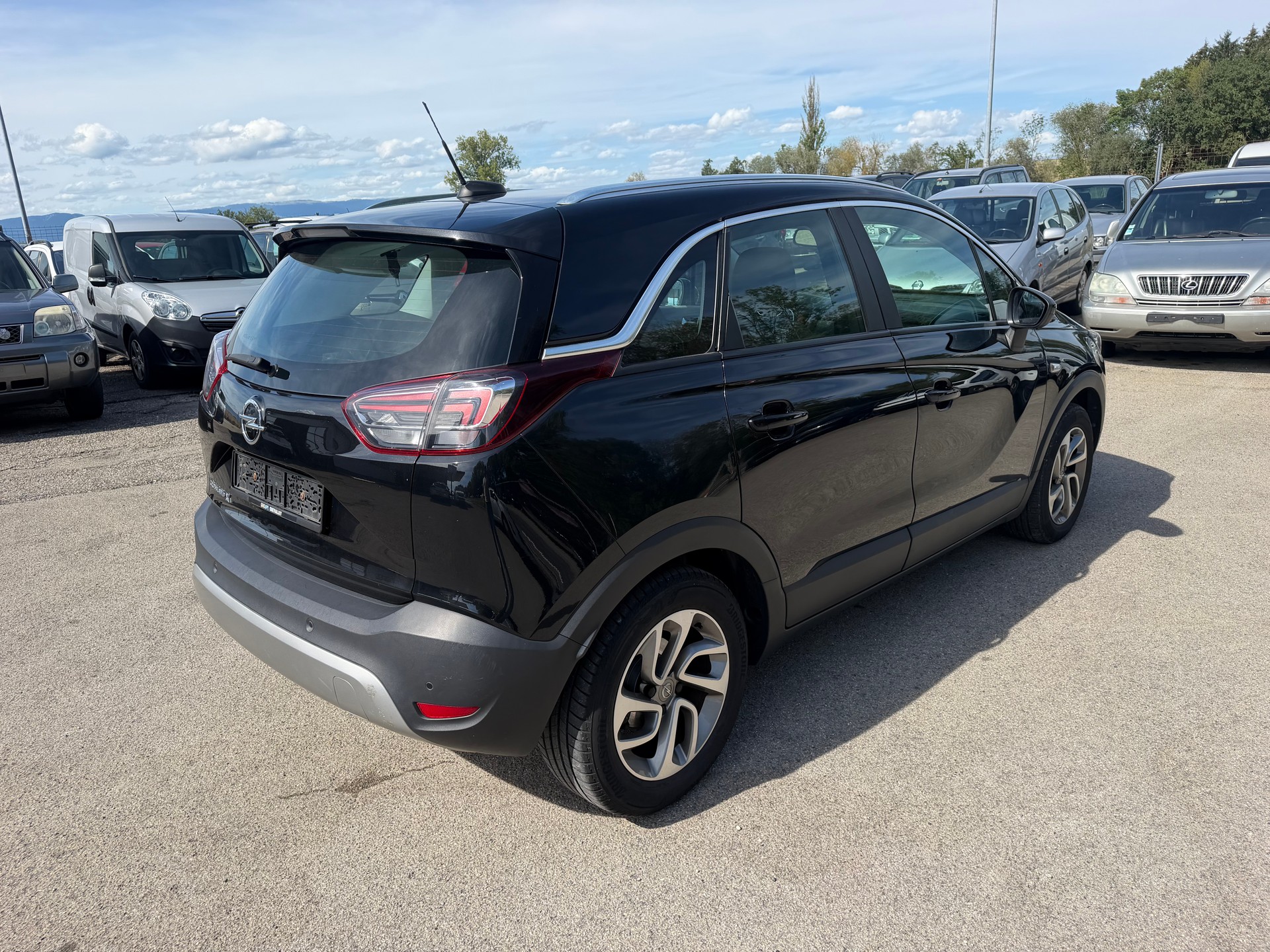 OPEL Crossland X 1.2i Design Line Automatik-image-3