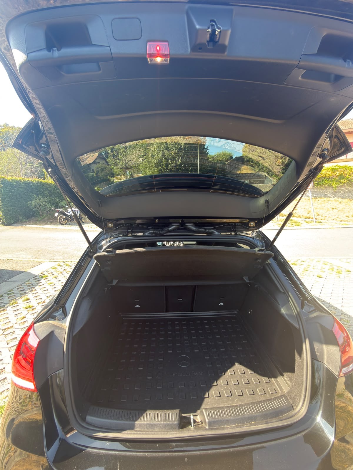 MERCEDES-BENZ A 220 Progressive 4m-image-5