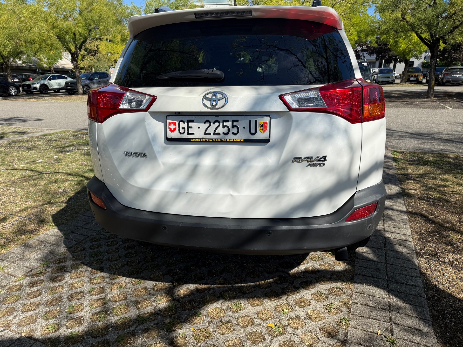 TOYOTA RAV-4 2.2D-CAT Style Multidrive-image-8
