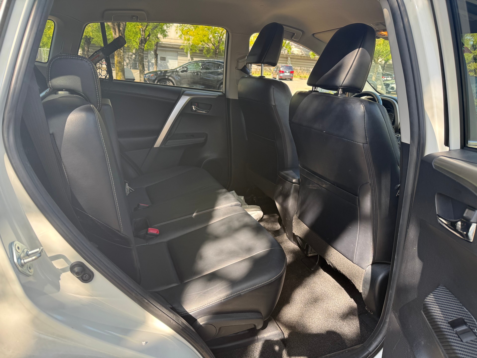 TOYOTA RAV-4 2.2D-CAT Style Multidrive-image-4