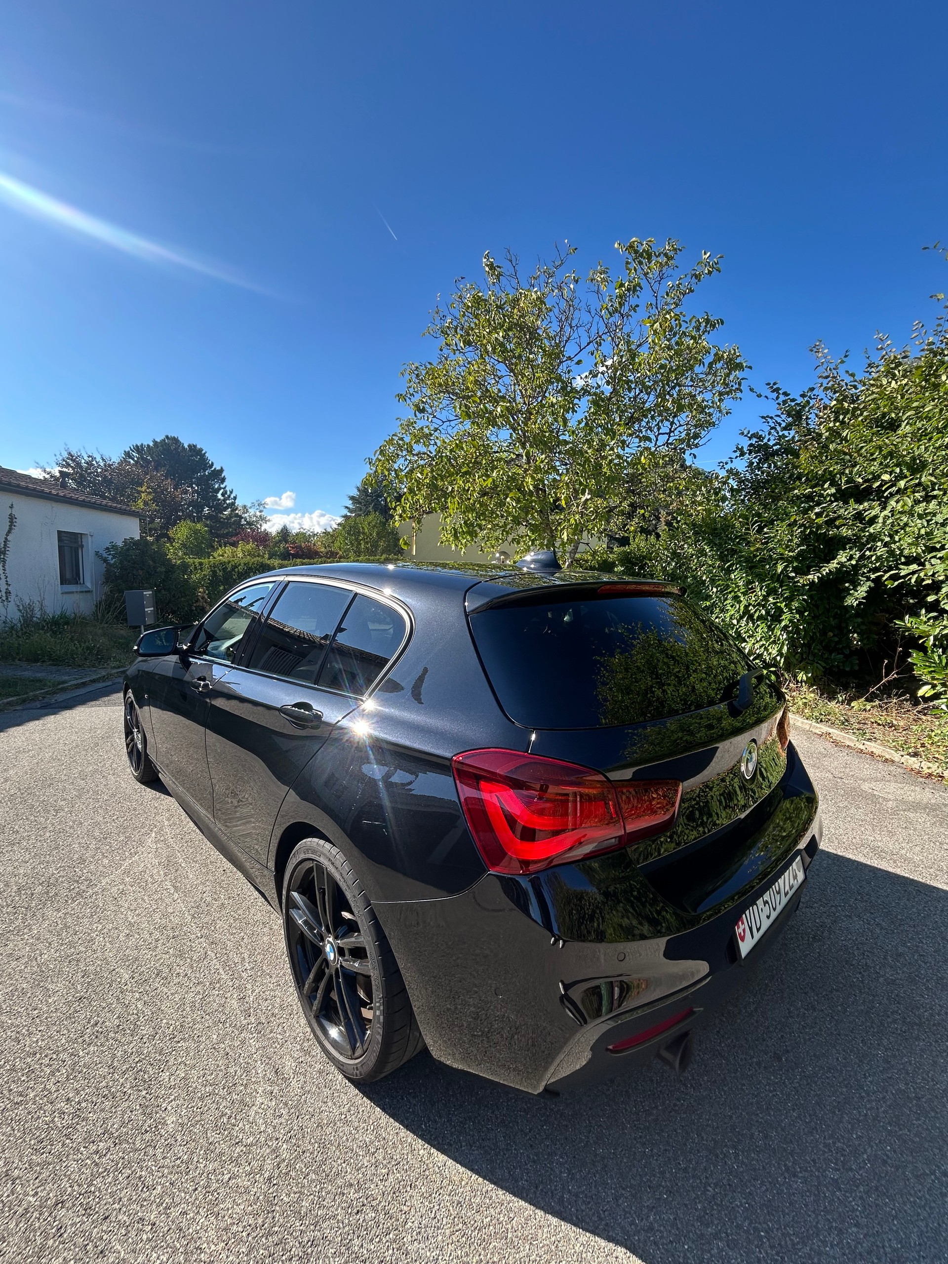 BMW M140i xDrive-image-4