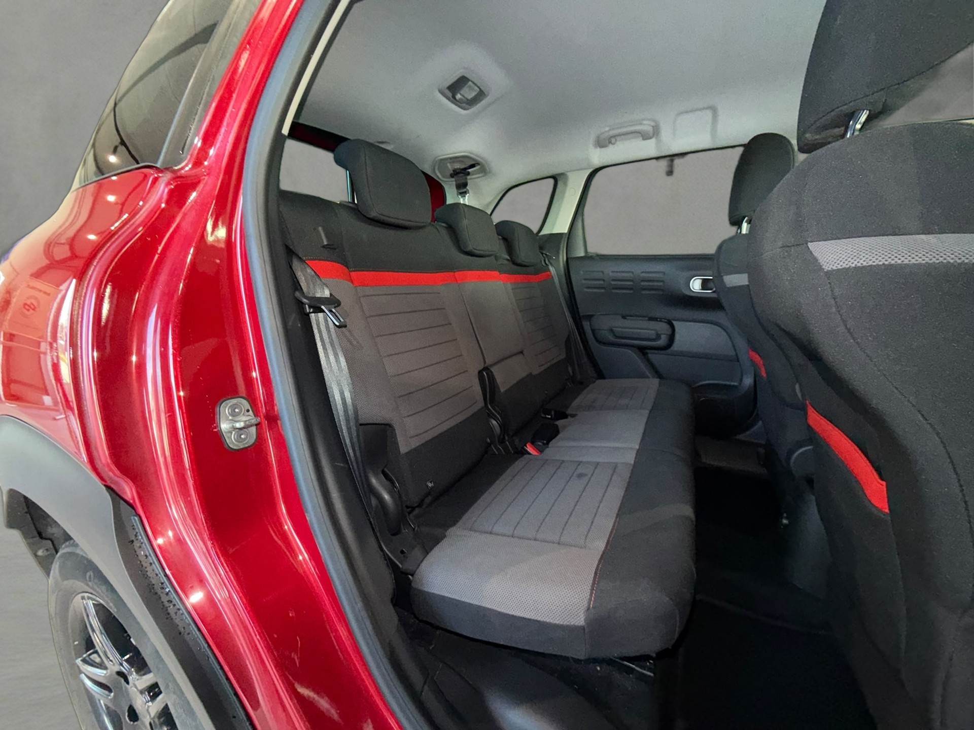 CITROEN C3 Aircross 1.5 BlueHD Shine EAT-image-9