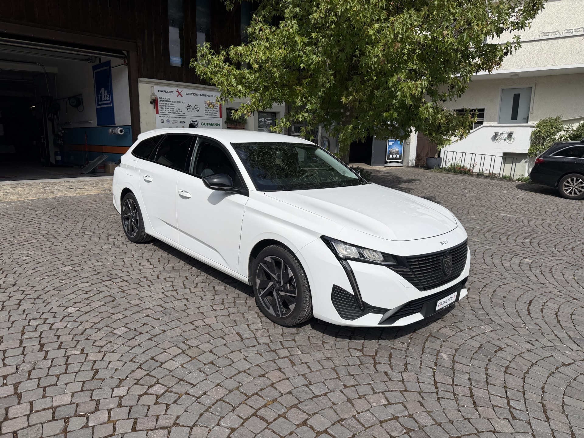 PEUGEOT 308 SW 1.5 BlueHDI Allure Pack EAT8-image-6