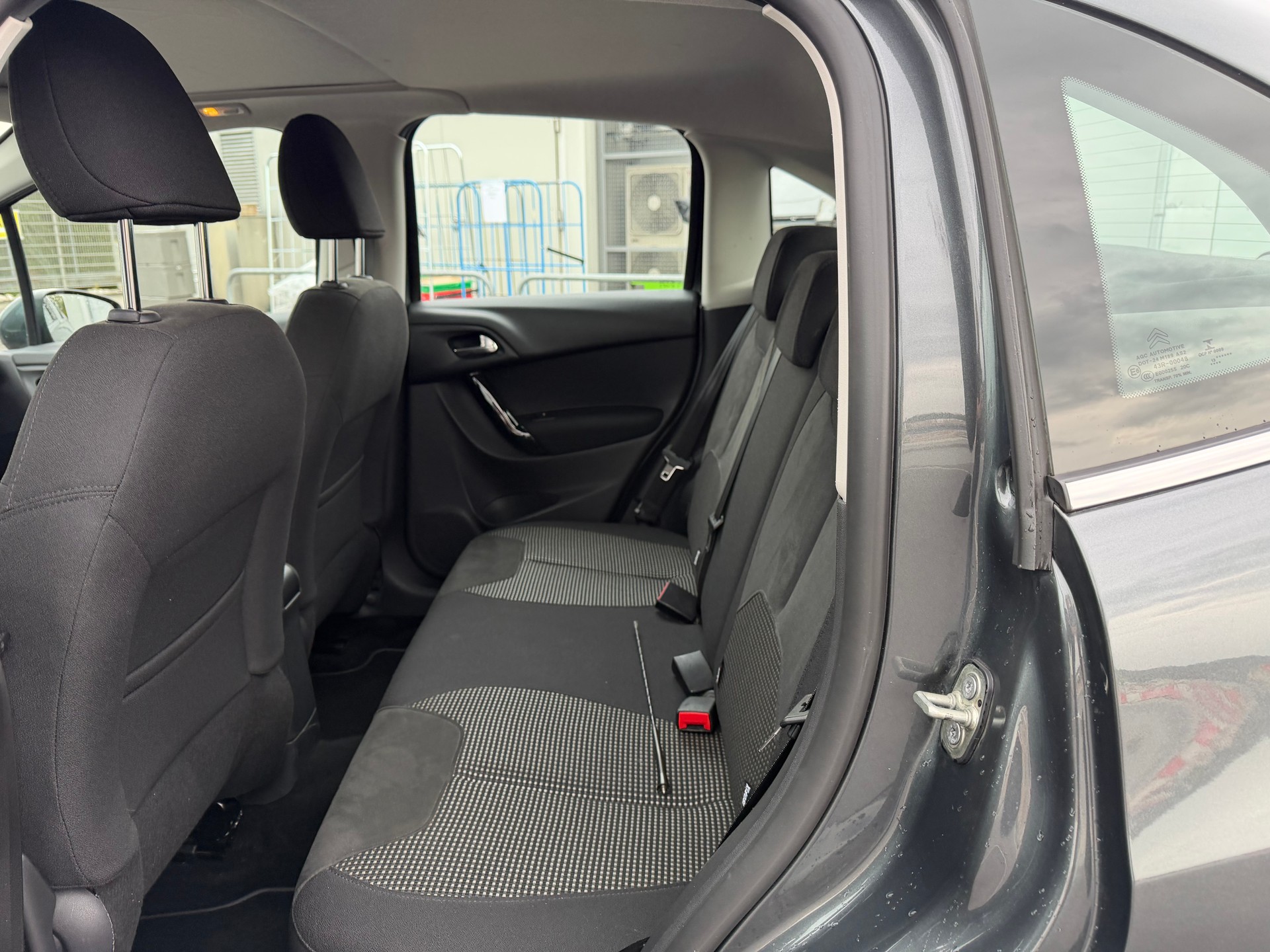 CITROEN C3 1.6i 16V Exclusive Automatic-image-10