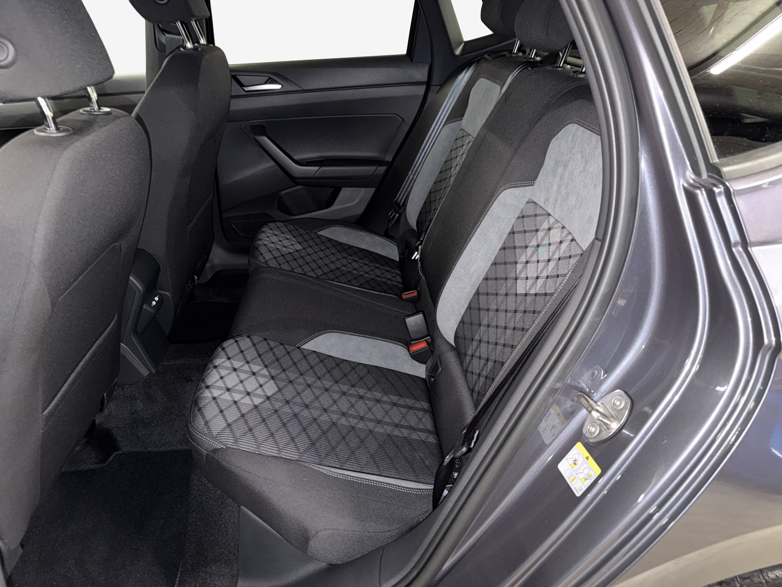 VW Polo 1.0 TSI R-Line DSG-image-11