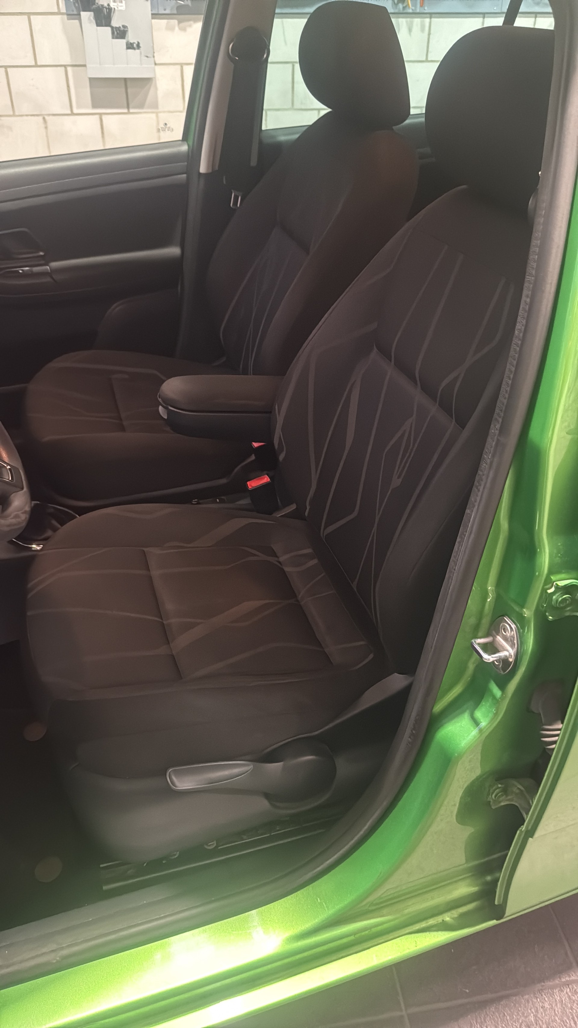 SKODA Fabia 1.2 TSI Fresh-image-3