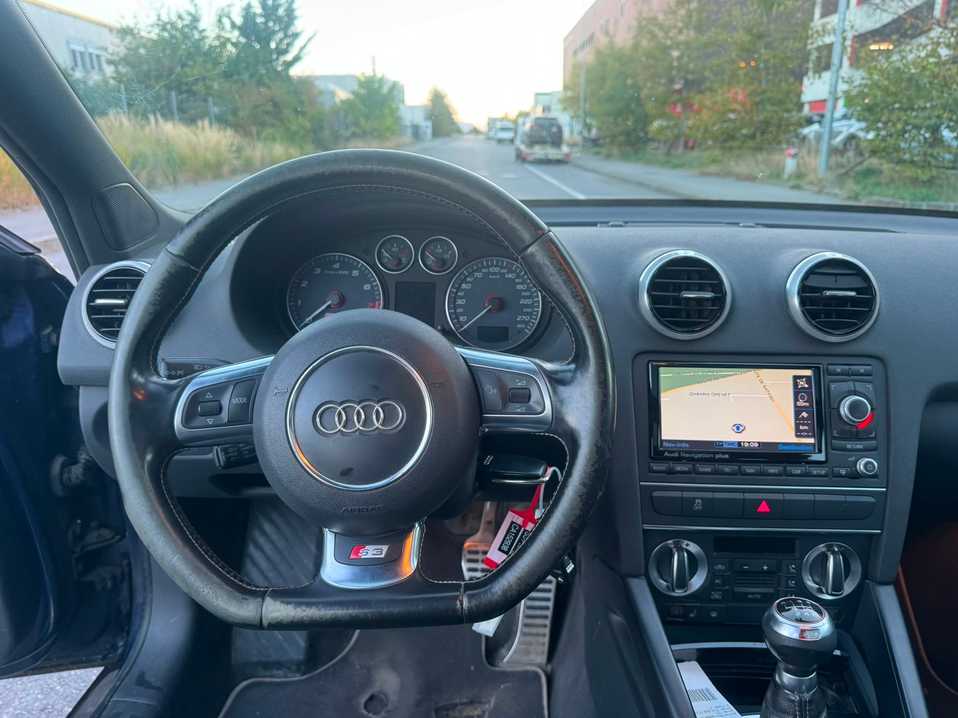 AUDI S3 Sportback 2.0 TFSI quattro-image-7