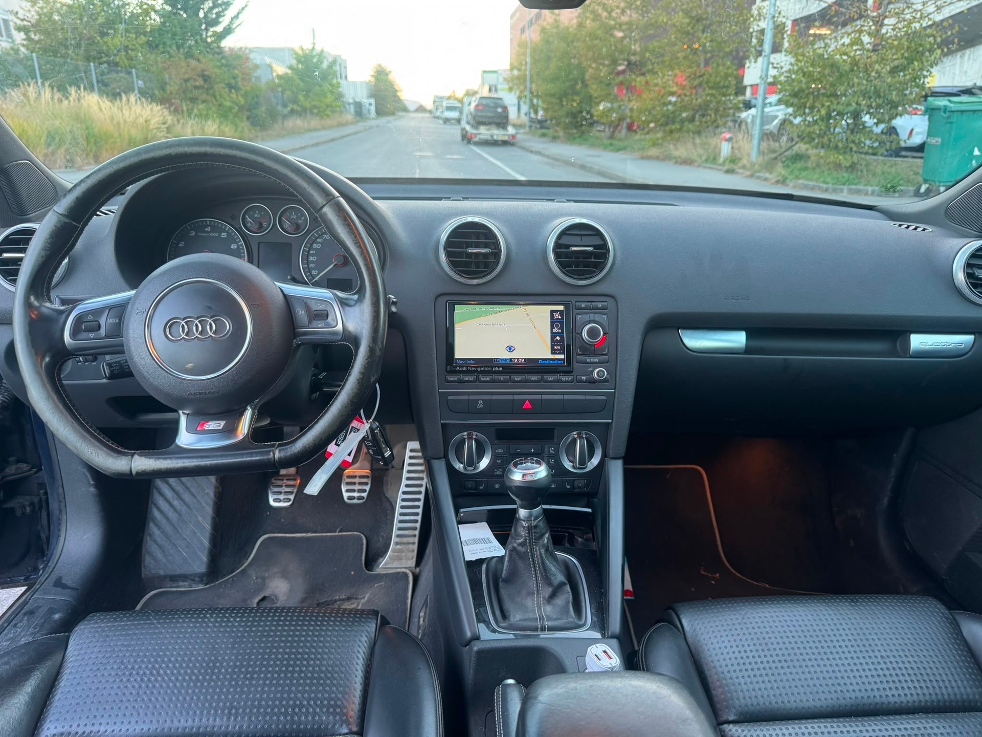 AUDI S3 Sportback 2.0 TFSI quattro-image-6