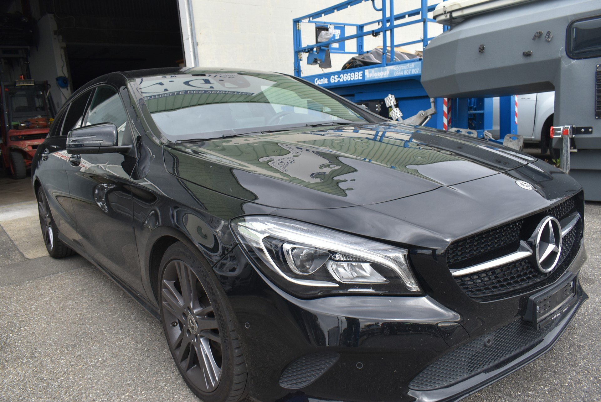 MERCEDES-BENZ CLA Shooting Brake 200 Night Star 7G-DCT-image-0