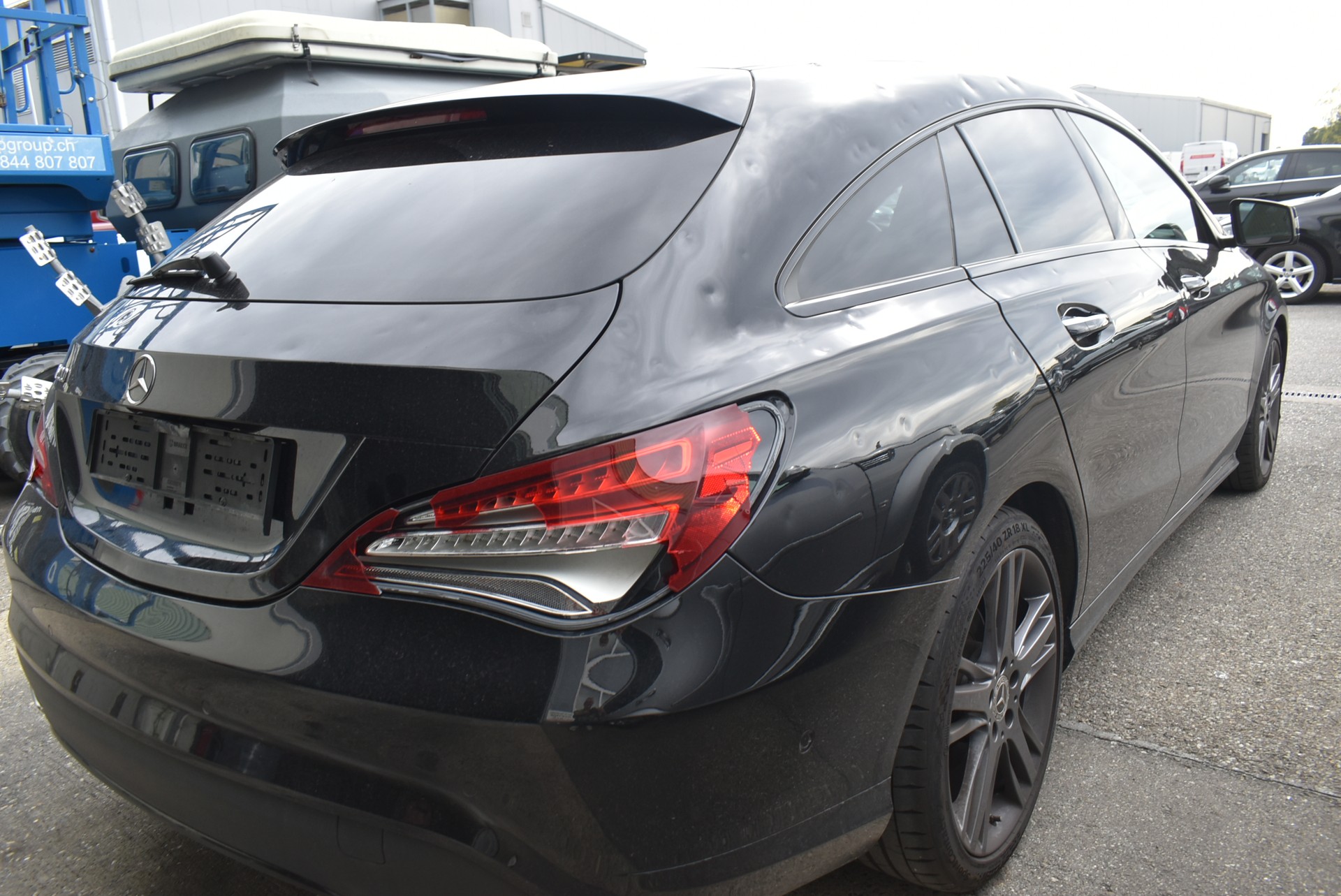 MERCEDES-BENZ CLA Shooting Brake 200 Night Star 7G-DCT-image-9