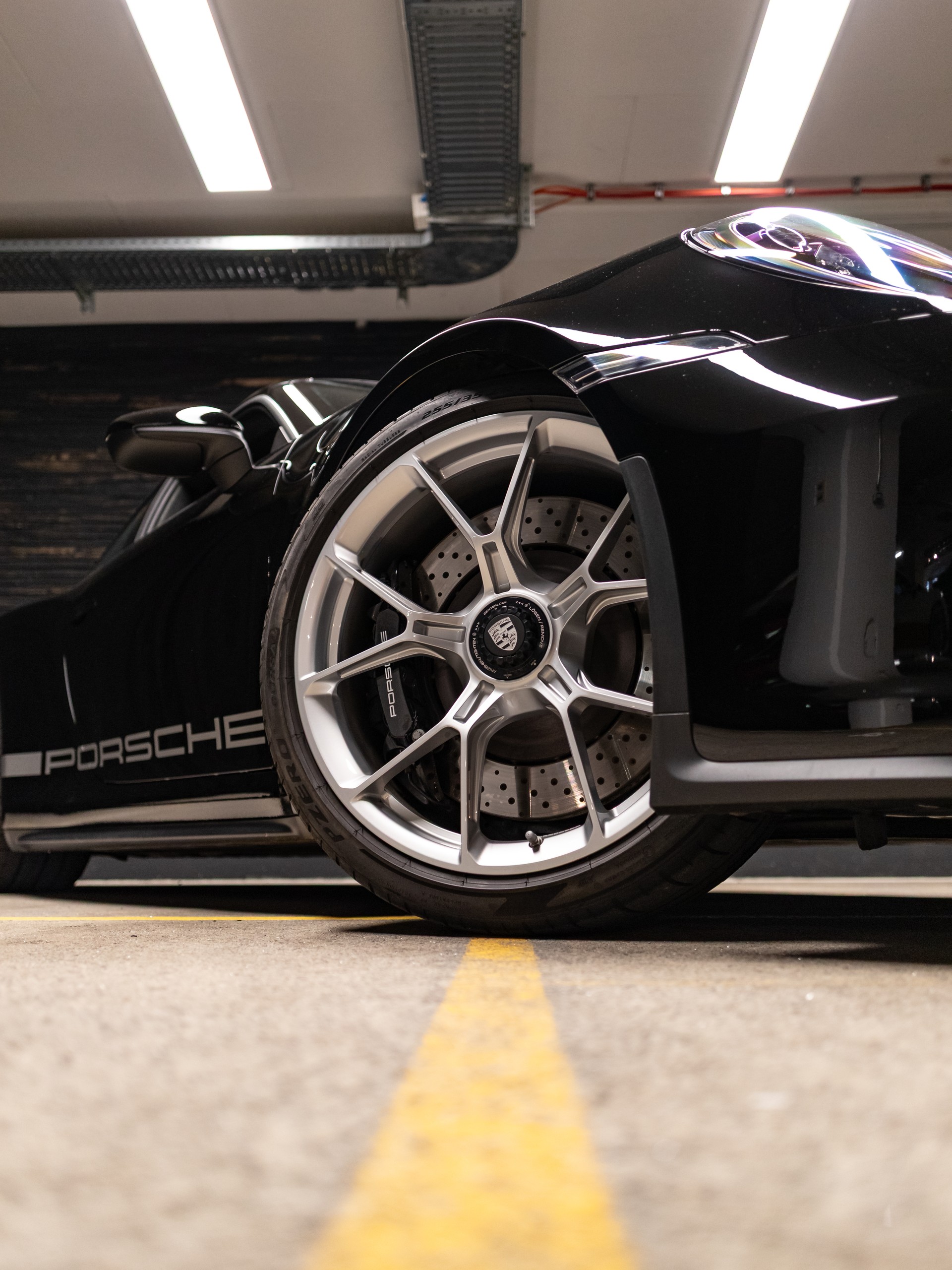 PORSCHE 911 GT3 Touring-image-10