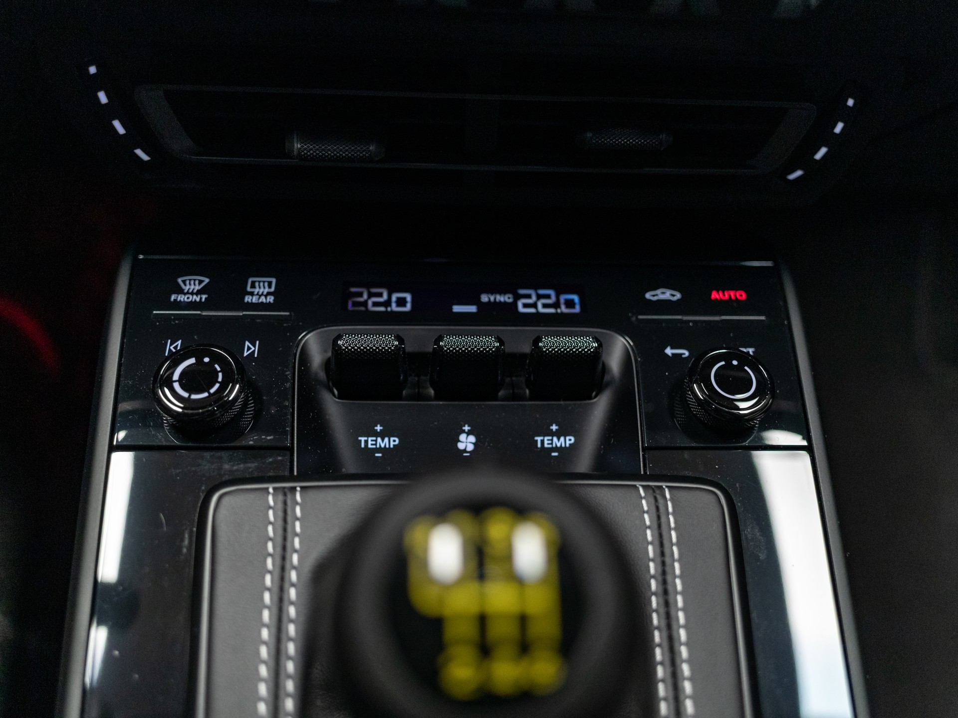 PORSCHE 911 GT3 Touring-image-27