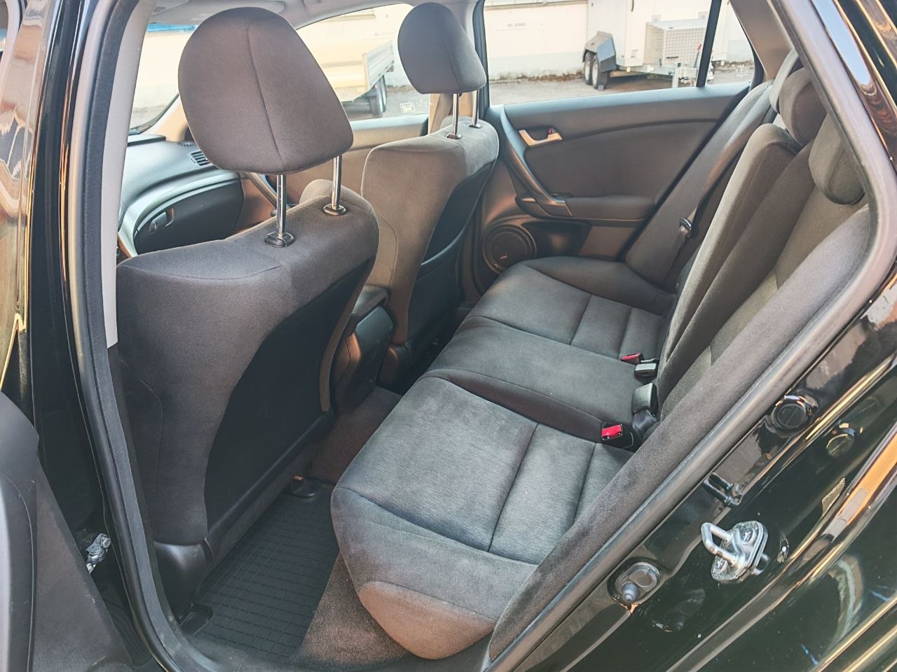 HONDA Accord Tourer 2.0i 16V Elegance-image-11