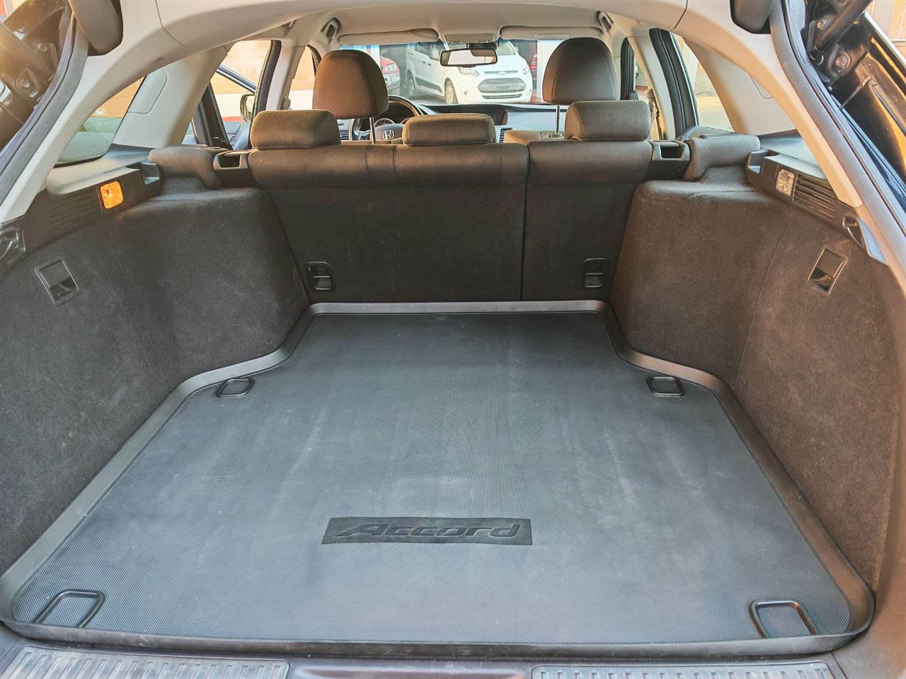HONDA Accord Tourer 2.0i 16V Elegance-image-10