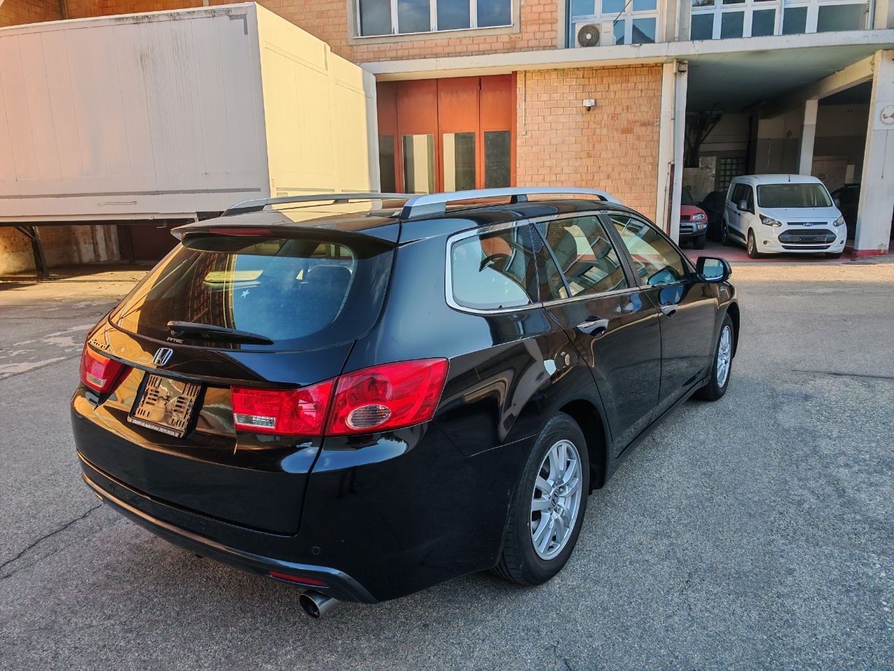 HONDA Accord Tourer 2.0i 16V Elegance-image-3