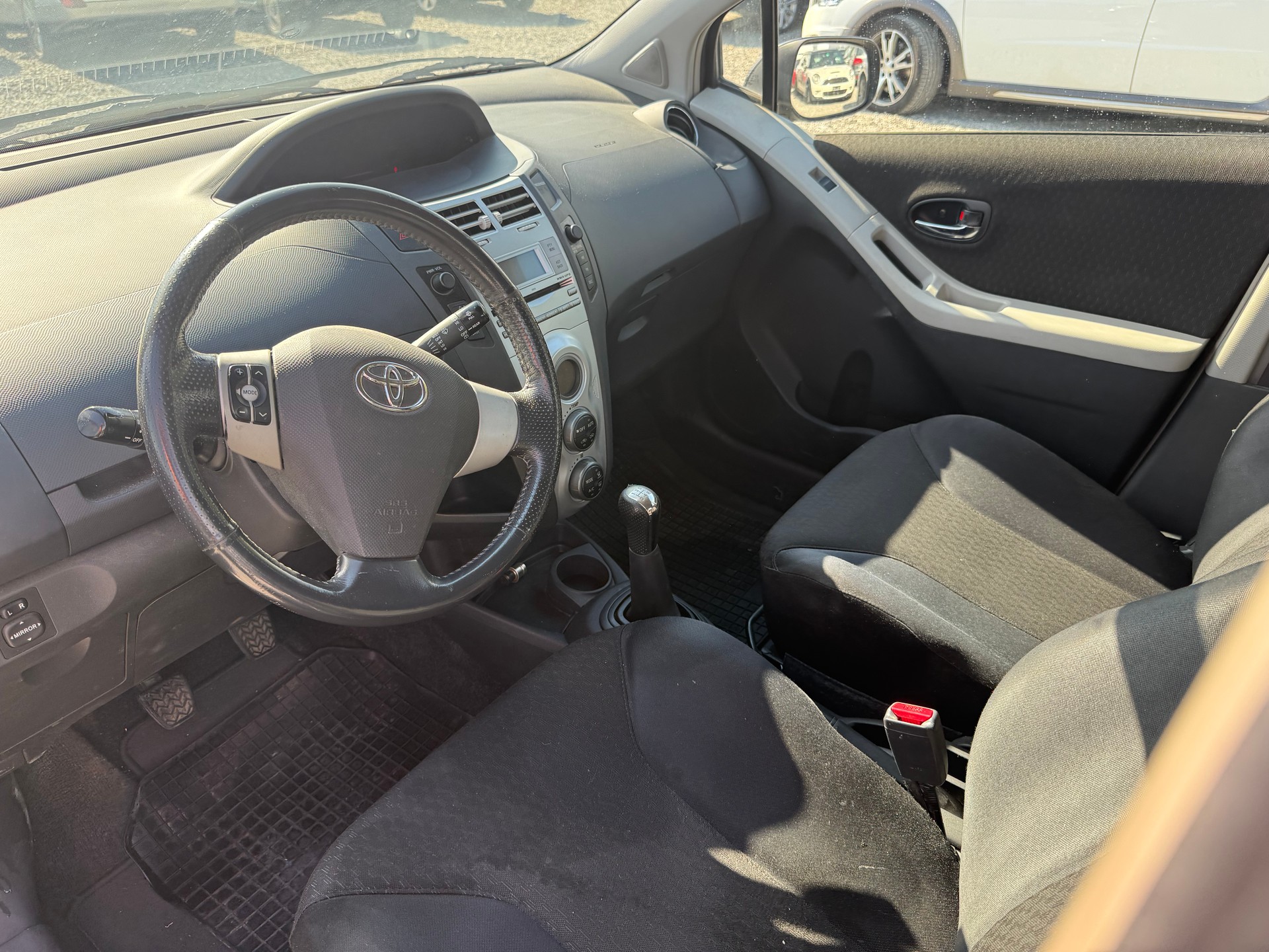TOYOTA Yaris 1.8 TS-image-5