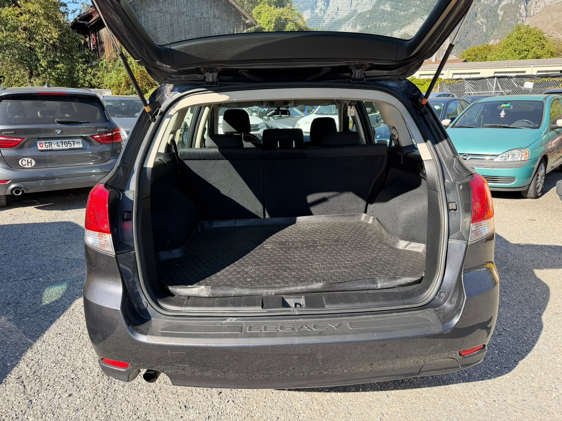 SUBARU Legacy 2.0i AWD-image-3
