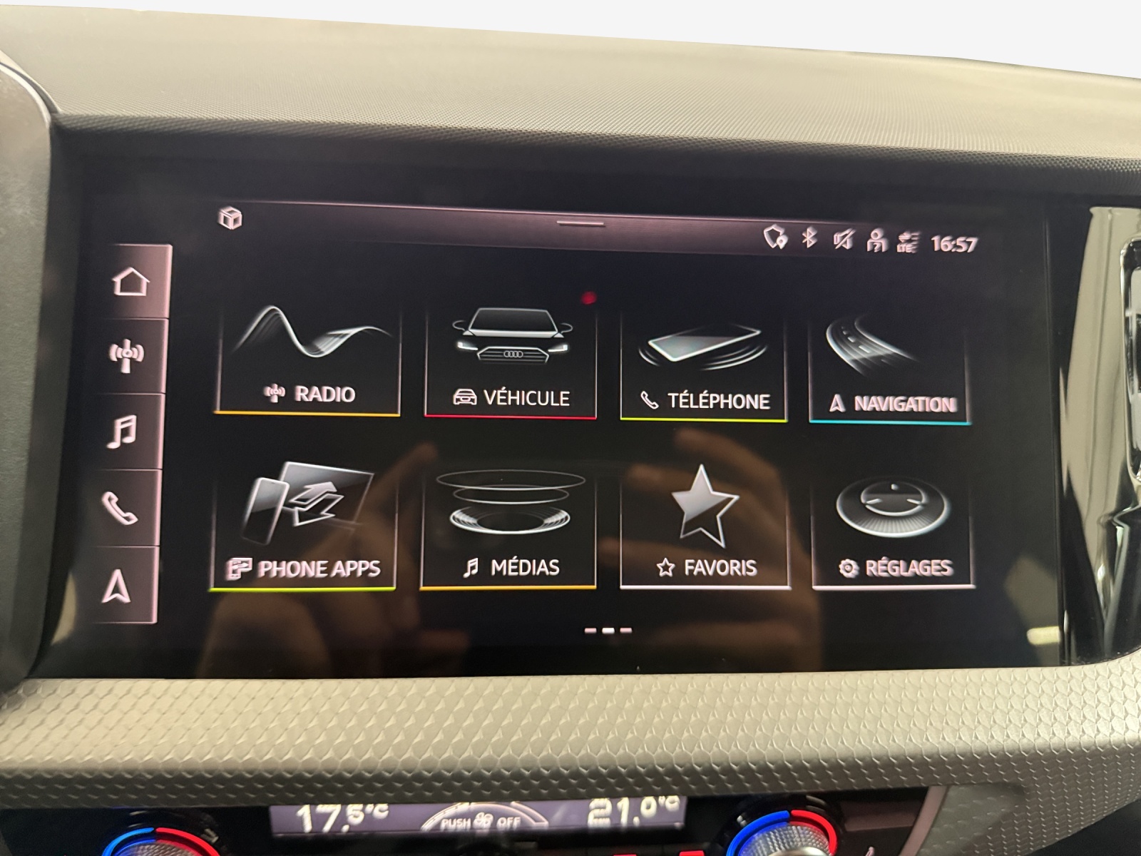 AUDI A1 allstreet 30 TFSI Attraction S-tronic-image-14