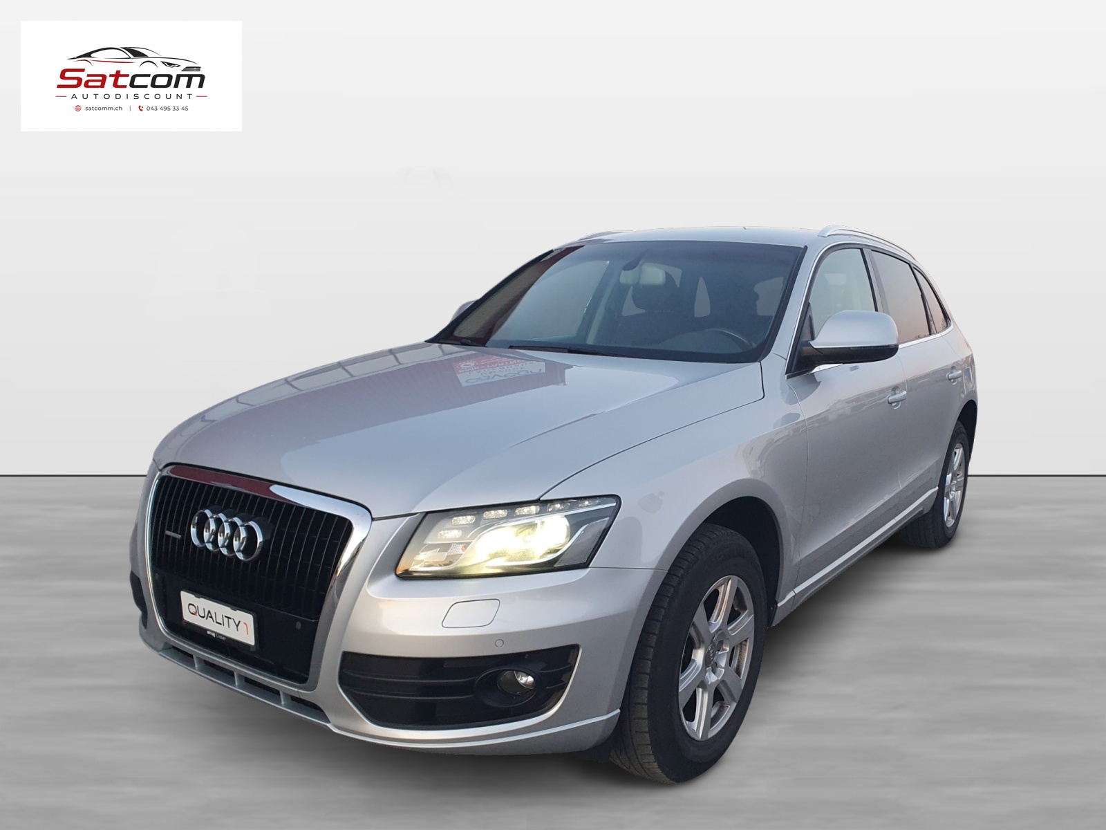 AUDI Q5 2.0 TFSI quattro S-tronic-image-4