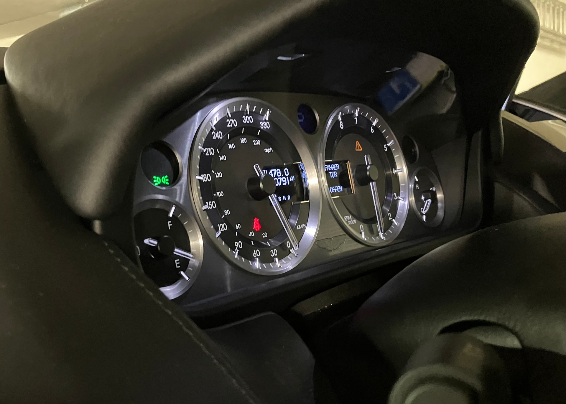 ASTON MARTIN DB9 Touchtronic 2-image-5