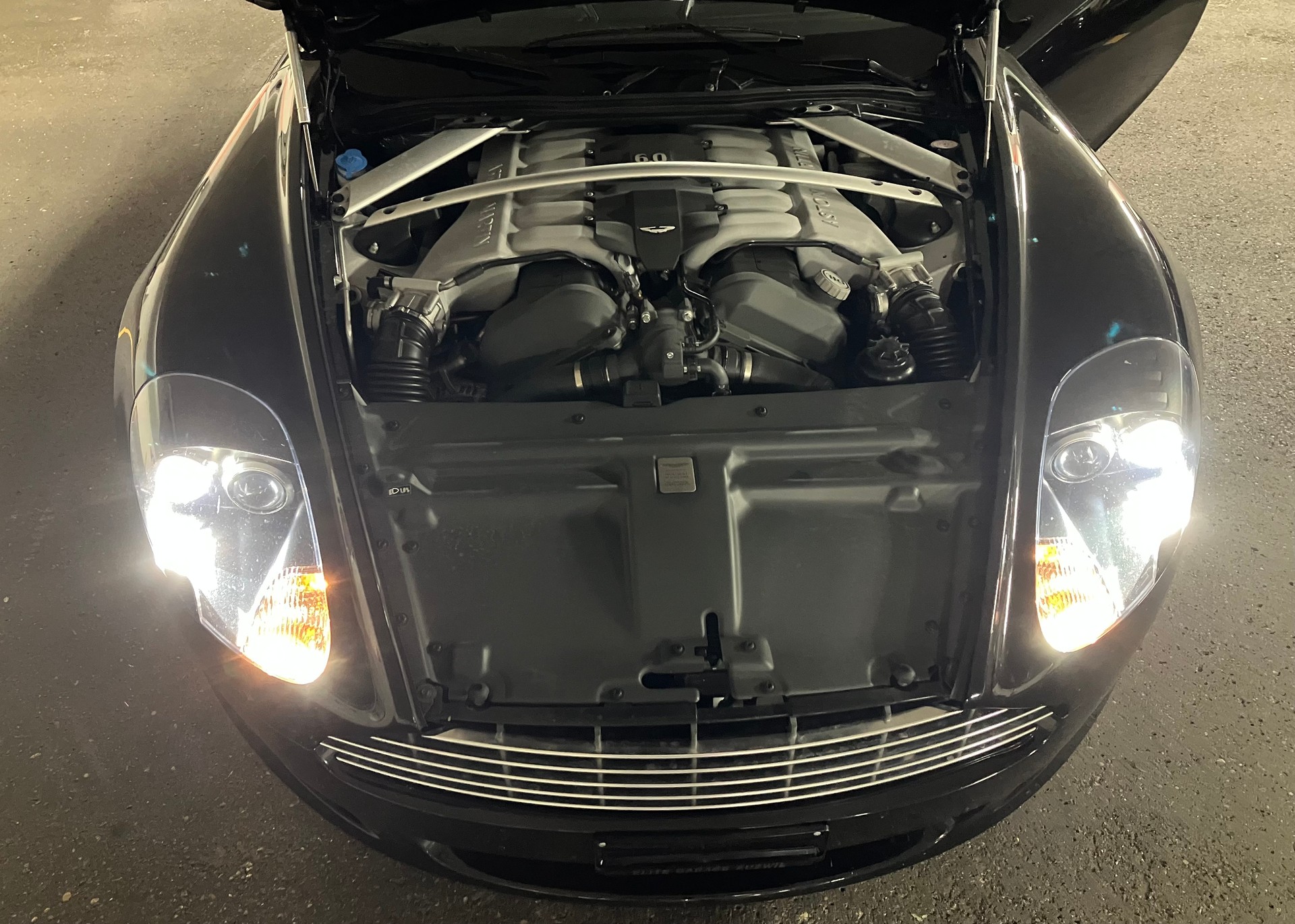 ASTON MARTIN DB9 Touchtronic 2-image-7