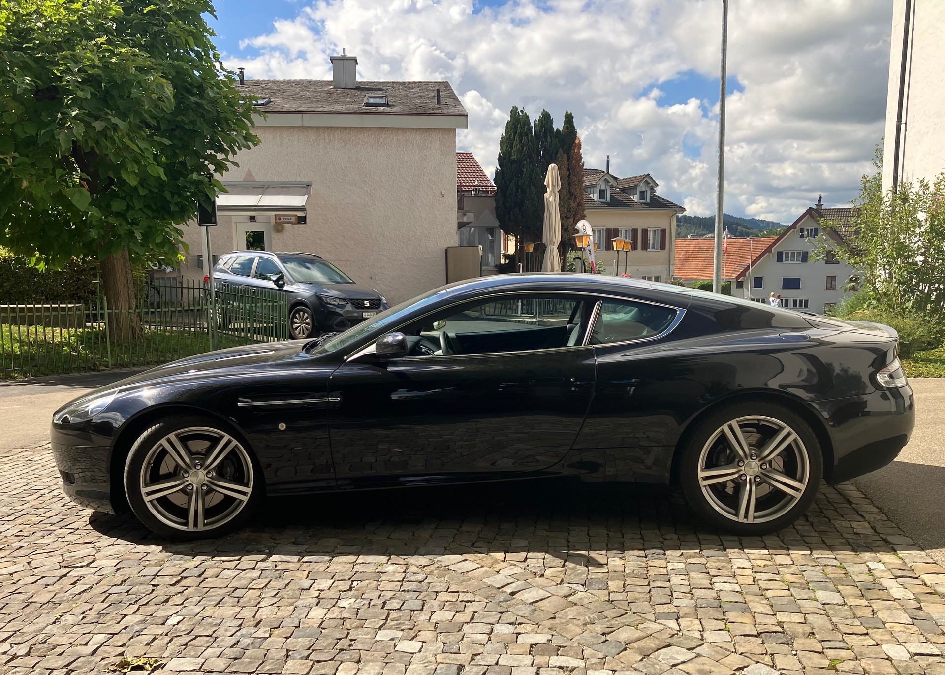 ASTON MARTIN DB9 Touchtronic 2-image-1