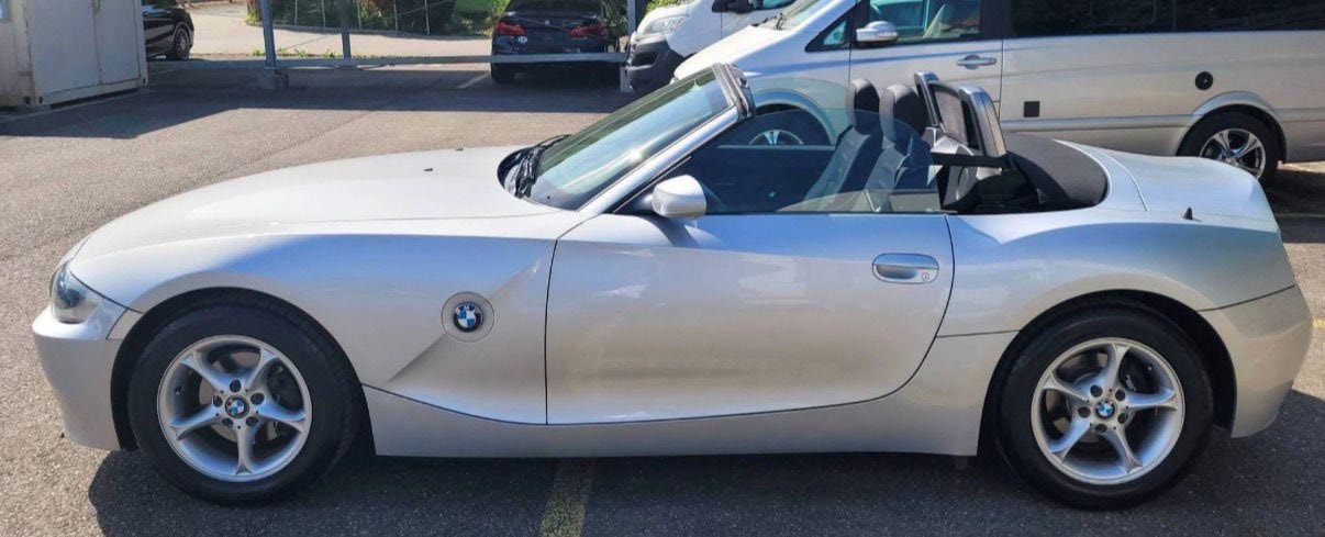 BMW Z4 2.0i Roadster-image-7