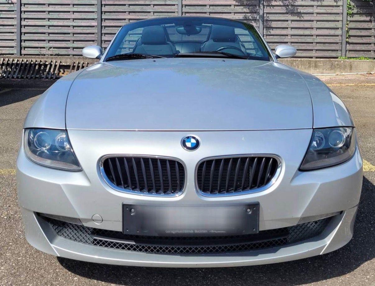 BMW Z4 2.0i Roadster-image-1