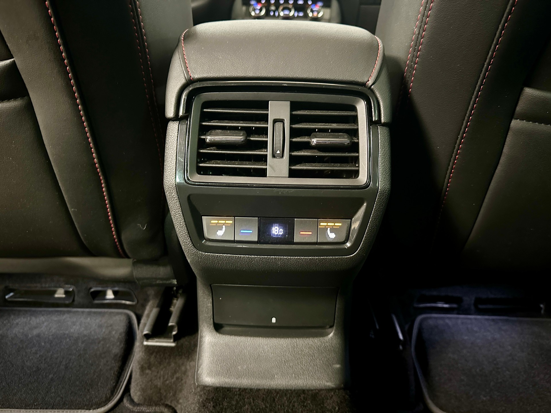 SKODA Kodiaq 2.0 Bi-TDI SCR RS 4x4 DSG-image-16