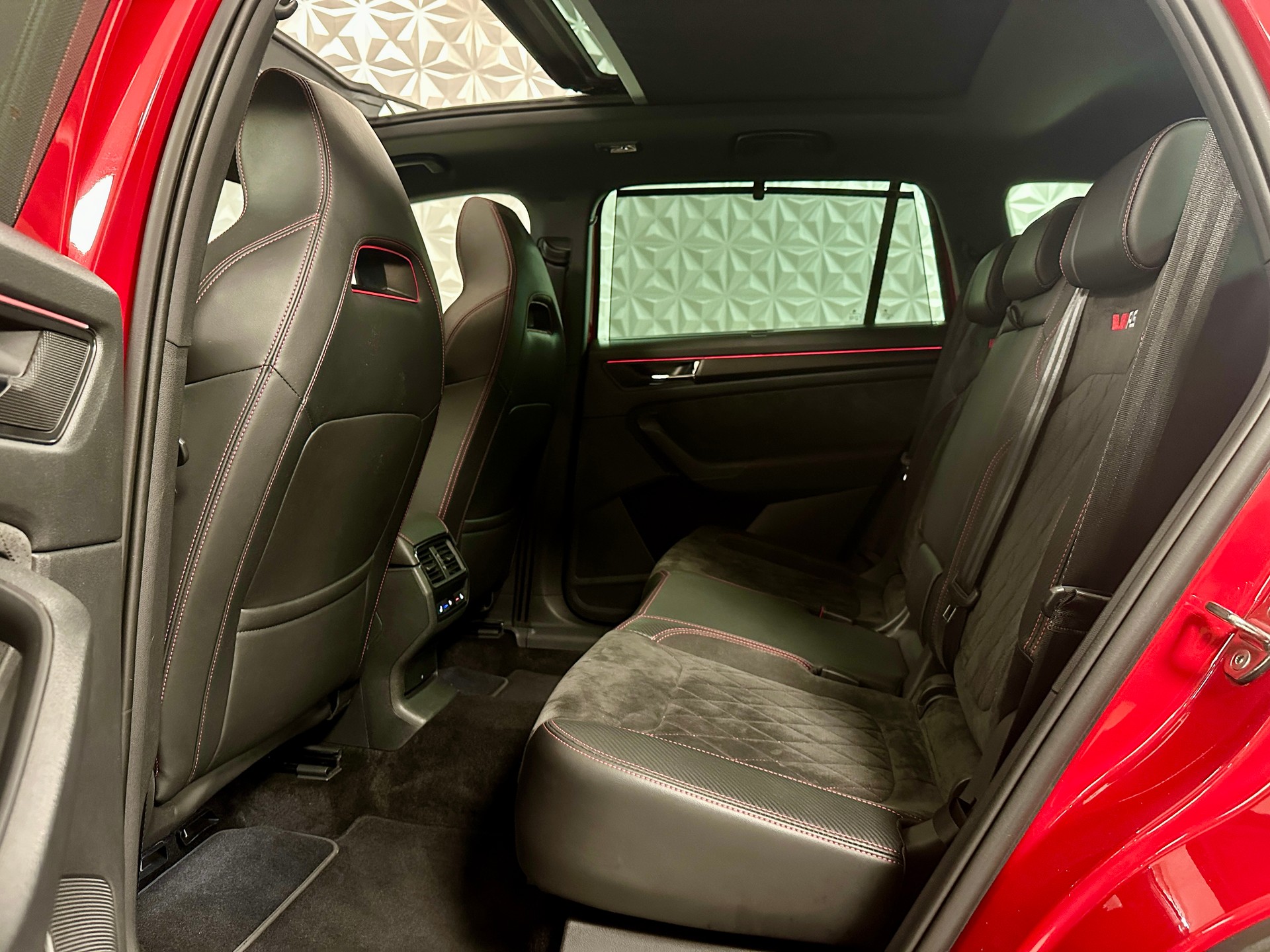 SKODA Kodiaq 2.0 Bi-TDI SCR RS 4x4 DSG-image-15
