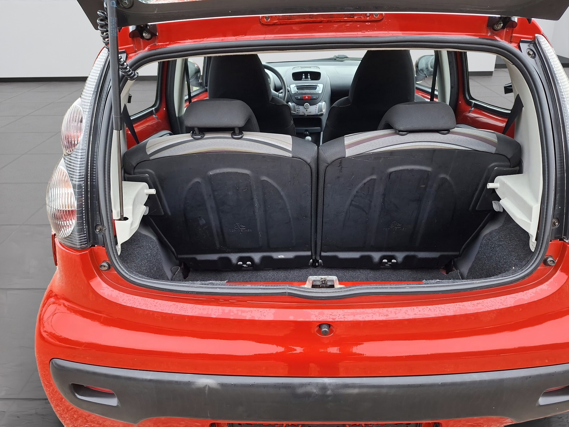 CITROEN C1 1.0i-image-8