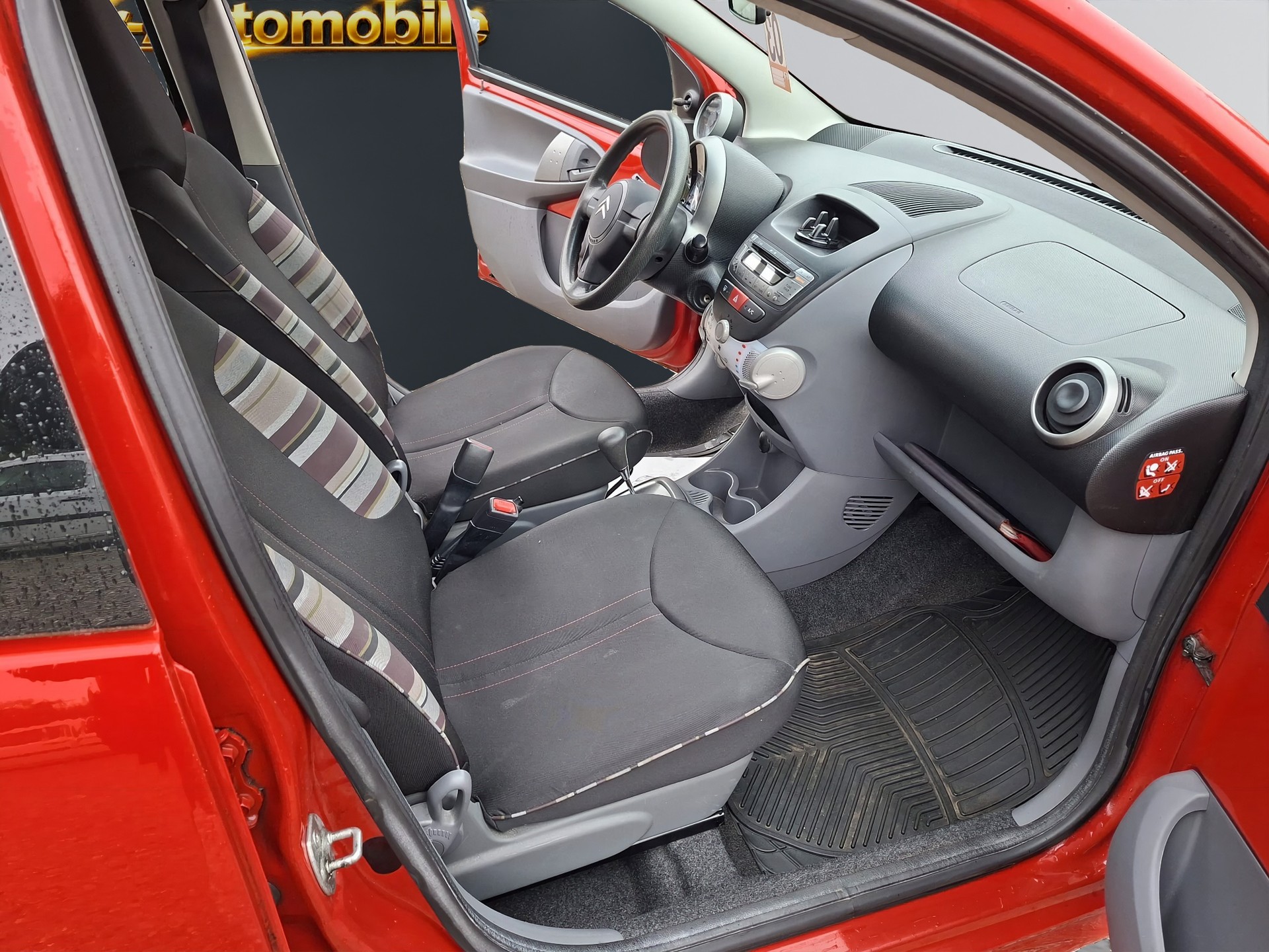 CITROEN C1 1.0i-image-11
