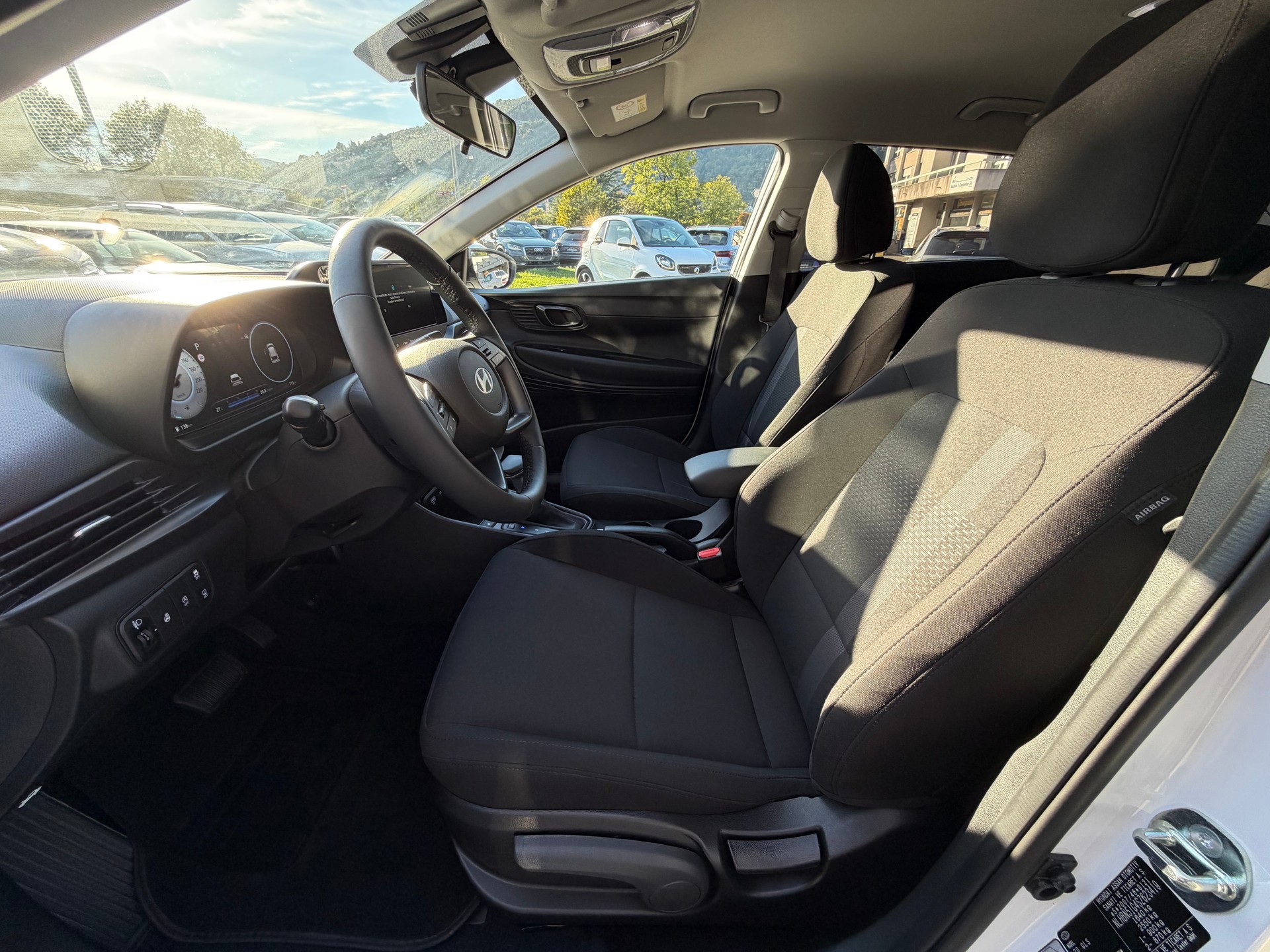 HYUNDAI i20 1.0 T-GDi Amplia DCT-image-8