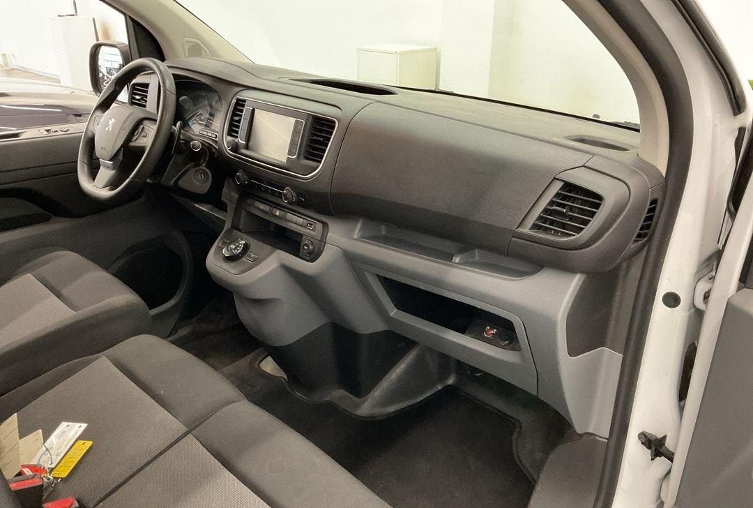 PEUGEOT Expert 2.0 BlueHDi 140 S&S Premium Standard EAT8-image-3