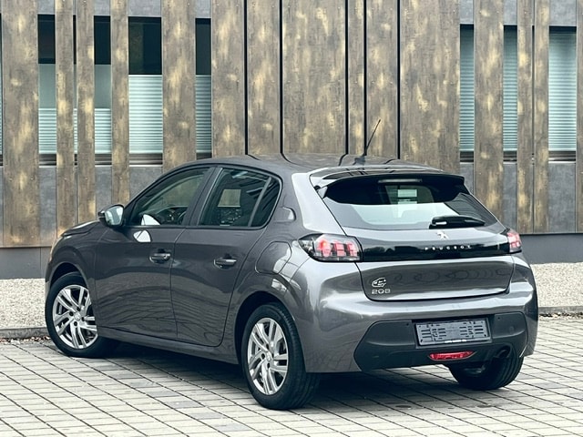 PEUGEOT 208 1.2 PureTech Allure-image-13