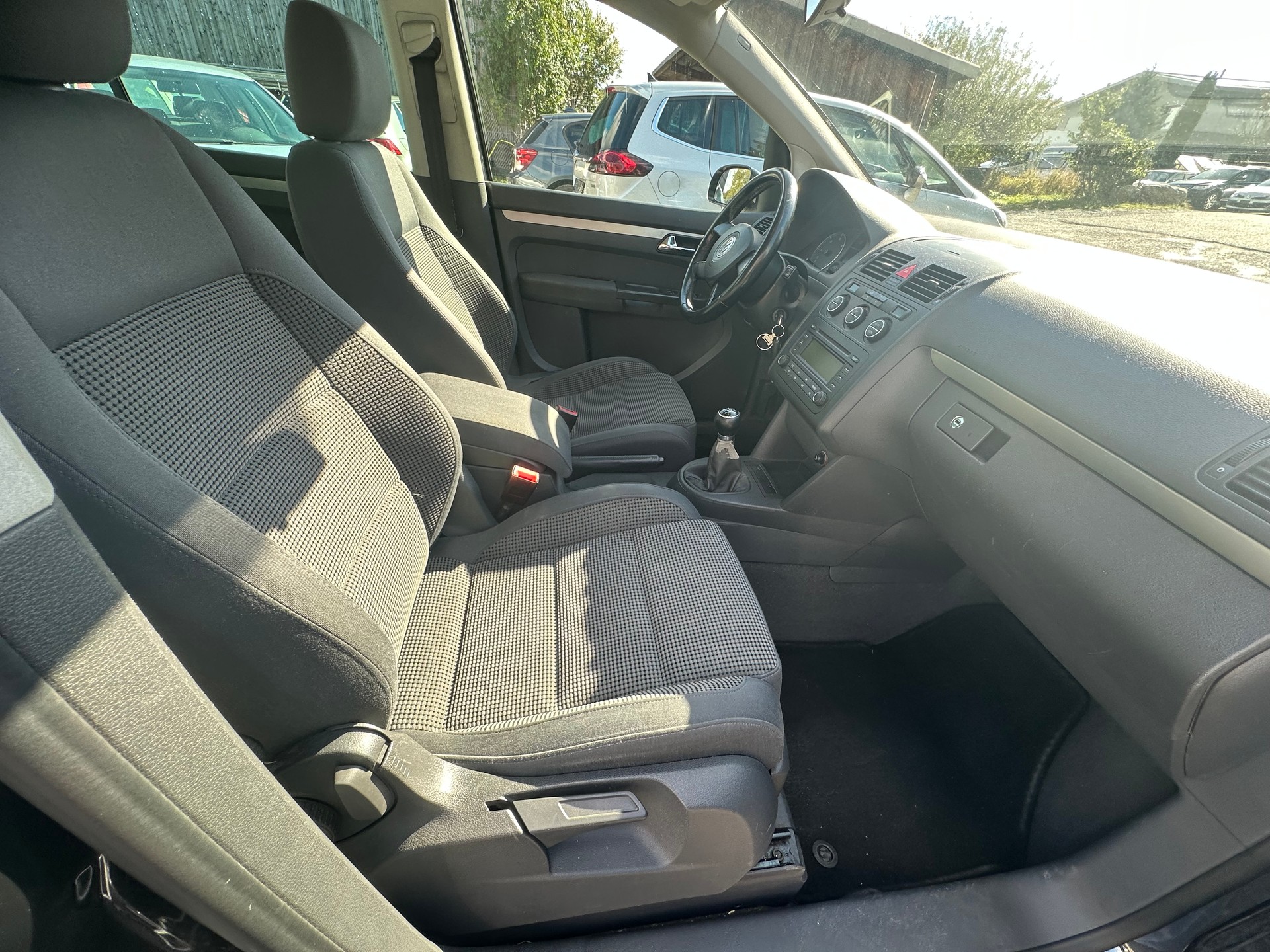 VW Touran 2.0 TDI Highline-image-6