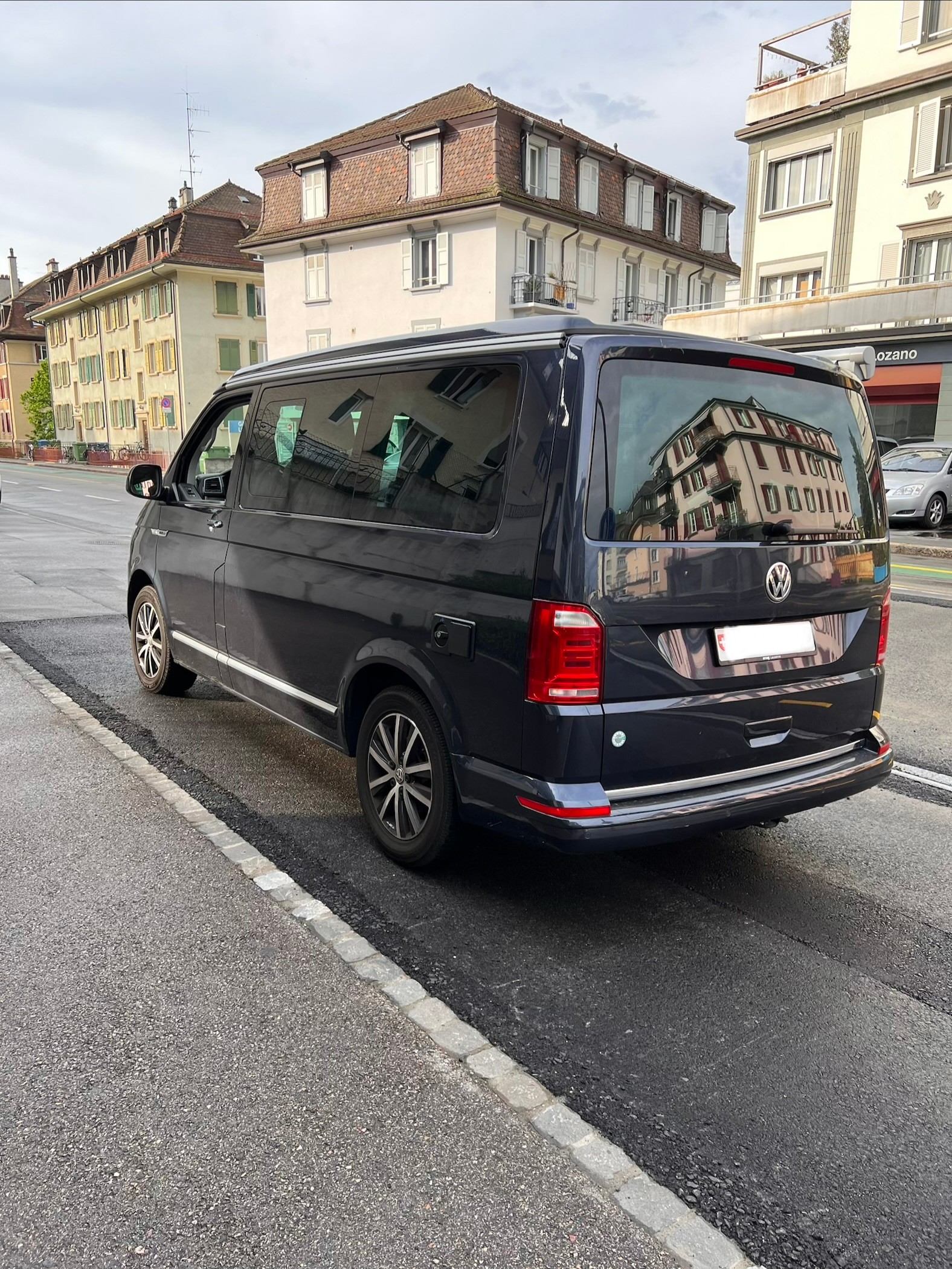 VW 2.0 TDI 204 Oc. Liberty DSG 4m-image-2