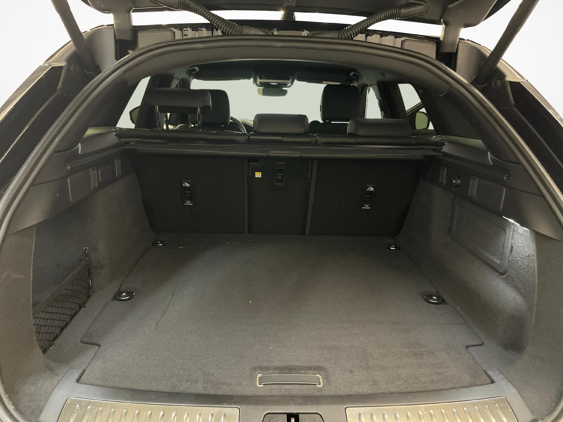 LAND ROVER Range Rover Velar 2.0 P400e Dynamic SE-image-11