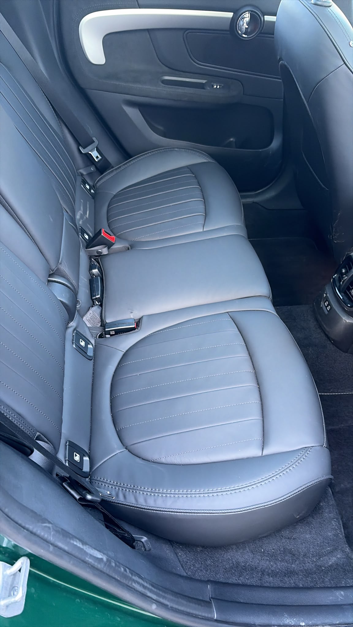 MINI 2.0i Cooper S ALL4-image-10