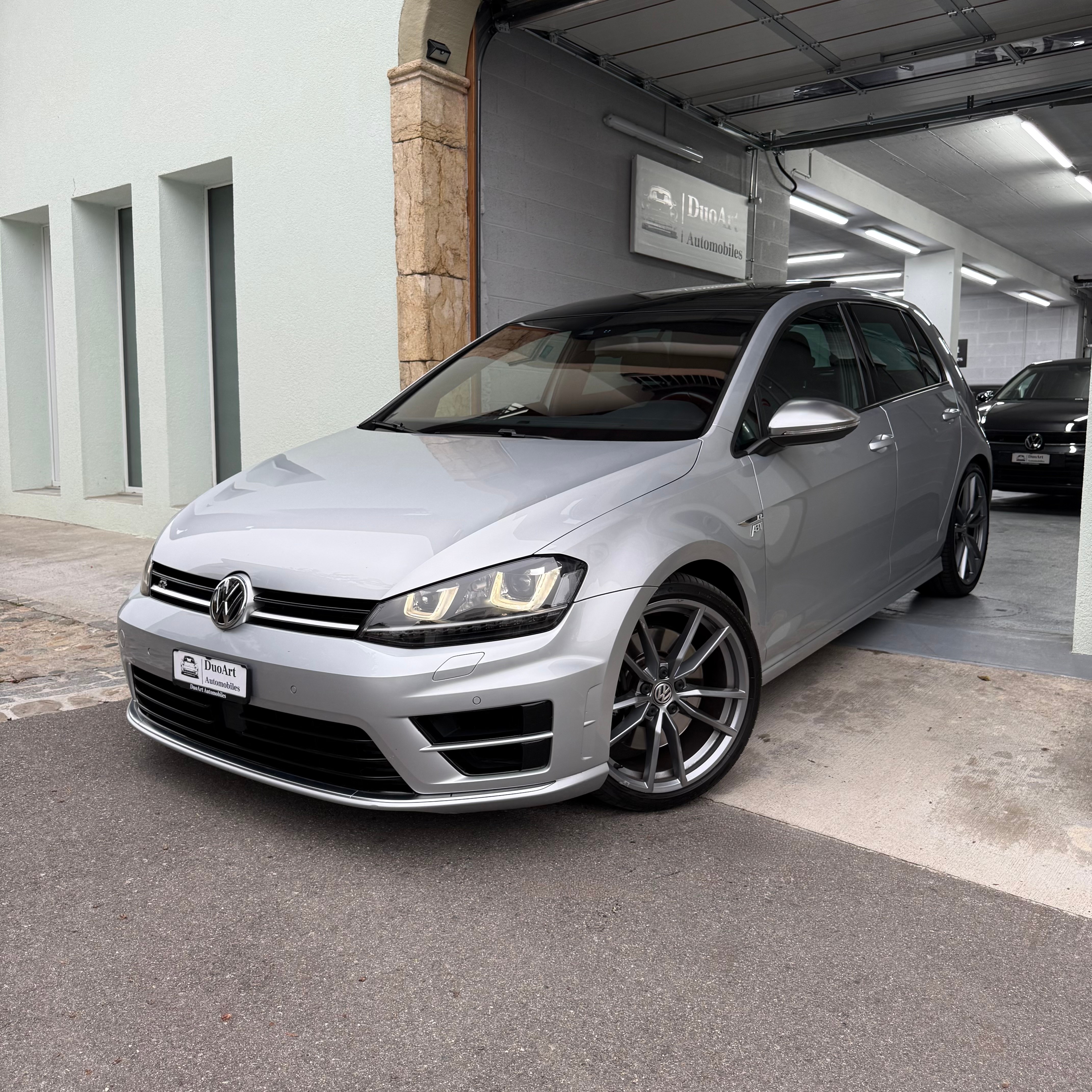 Car photo