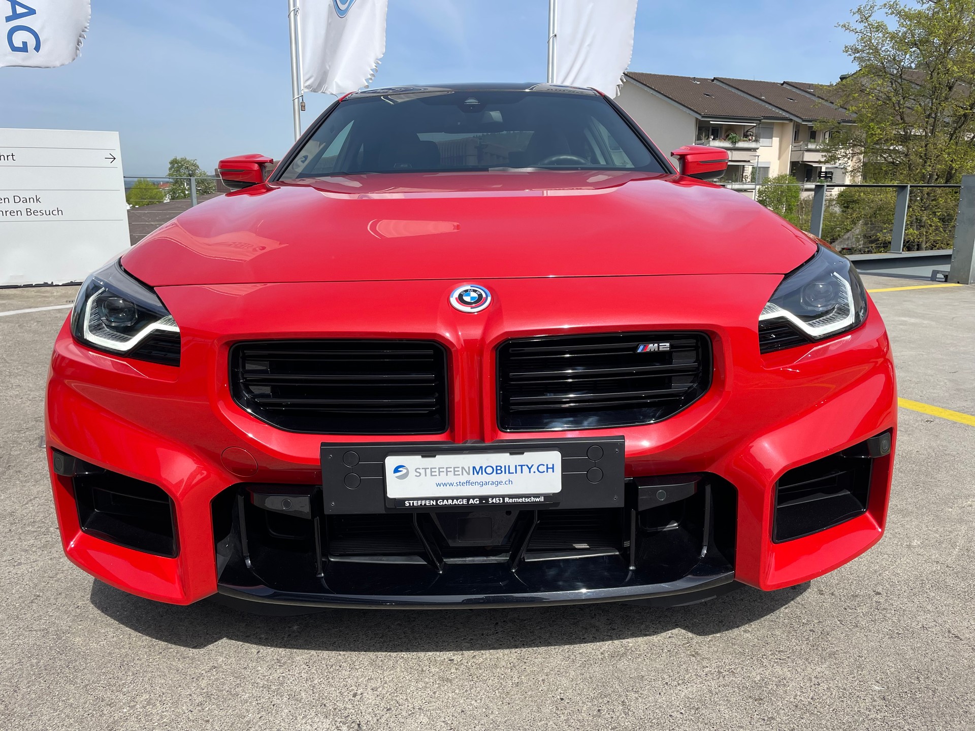 BMW M2 Steptronic-showroom-element-1