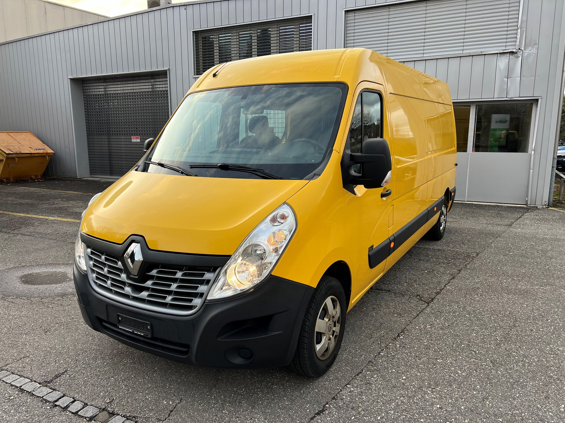 RENAULT Master T35 2.3dCi 130 L3H2-image-0