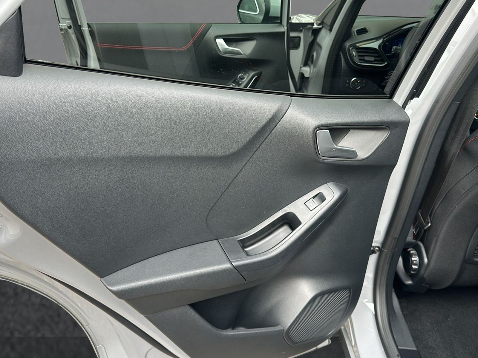 FORD Puma 1.0 MHEV ST-Line Automat-image-14