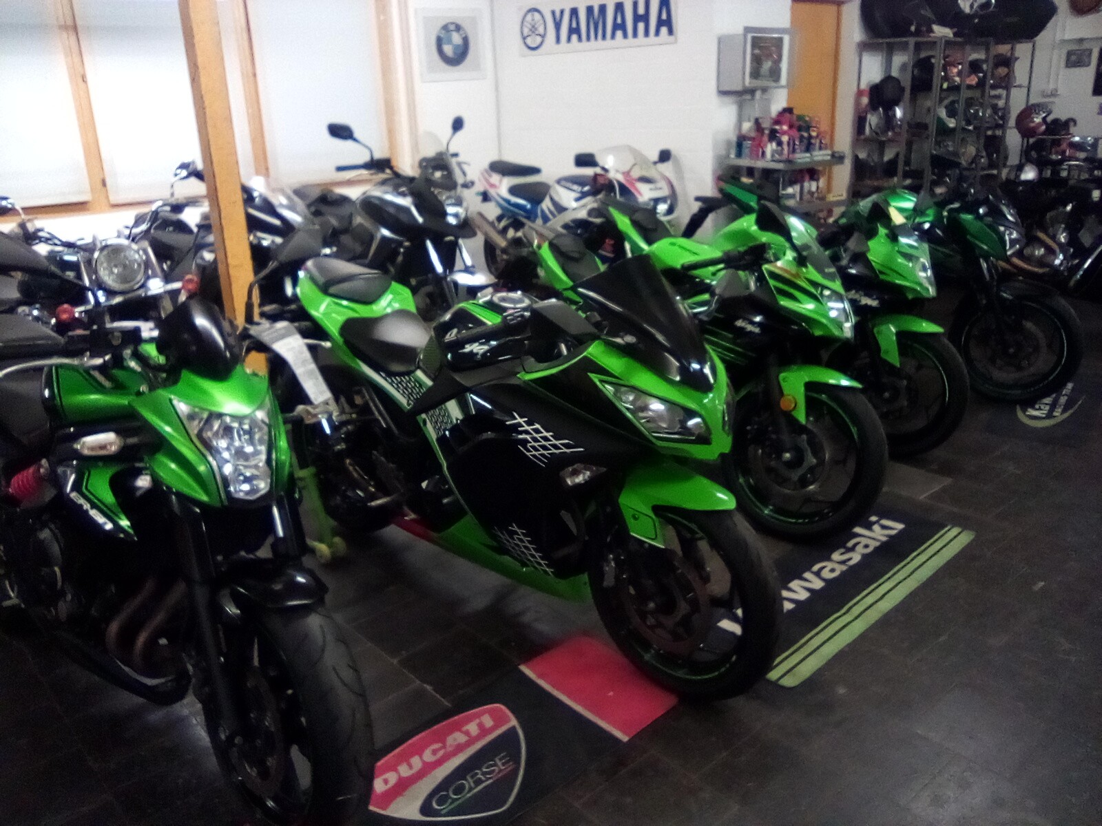 KAWASAKI Ninja 300 ABS-image-8