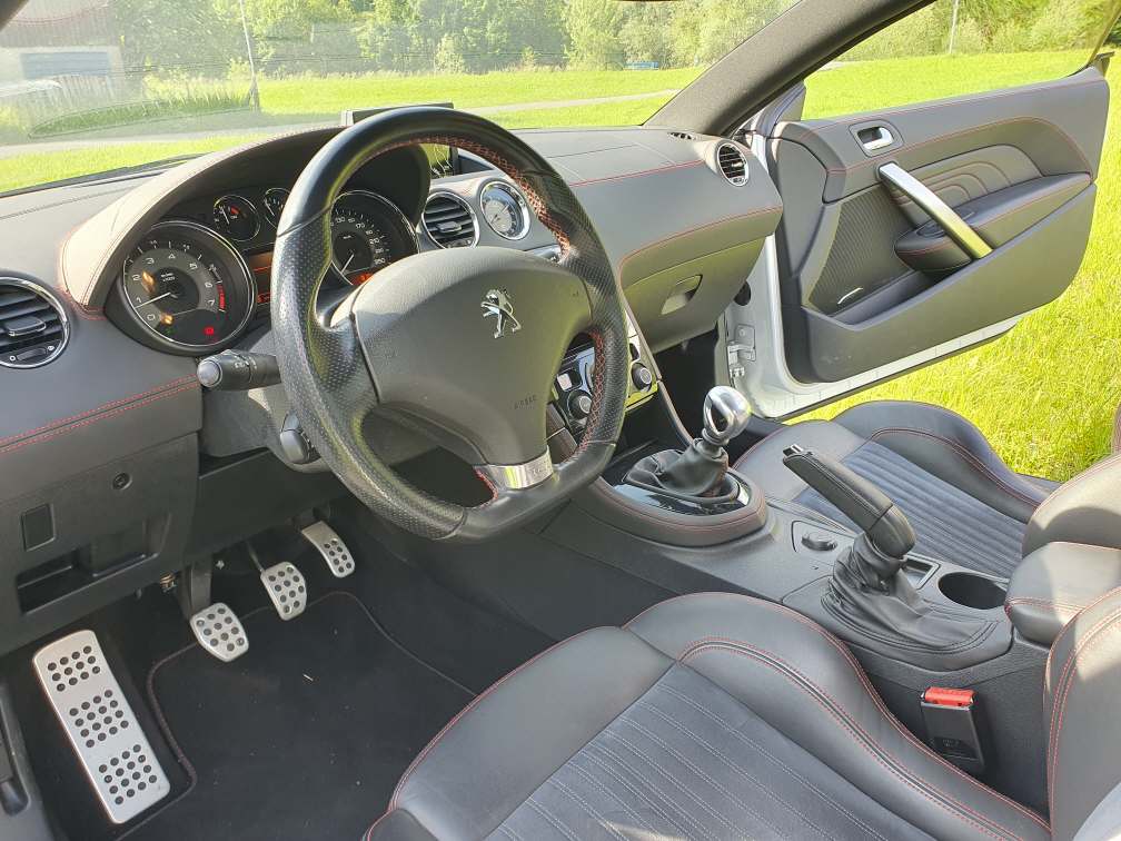 PEUGEOT RCZ 1.6 200 PS Turbo-image-10