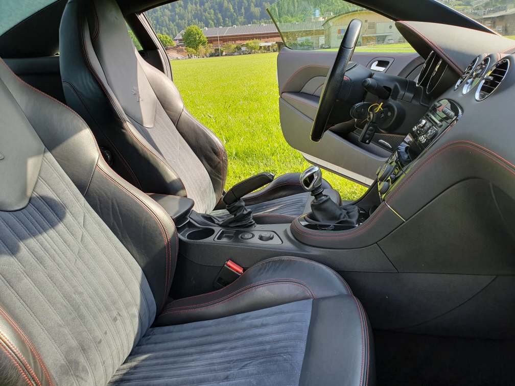 PEUGEOT RCZ 1.6 200 PS Turbo-image-9