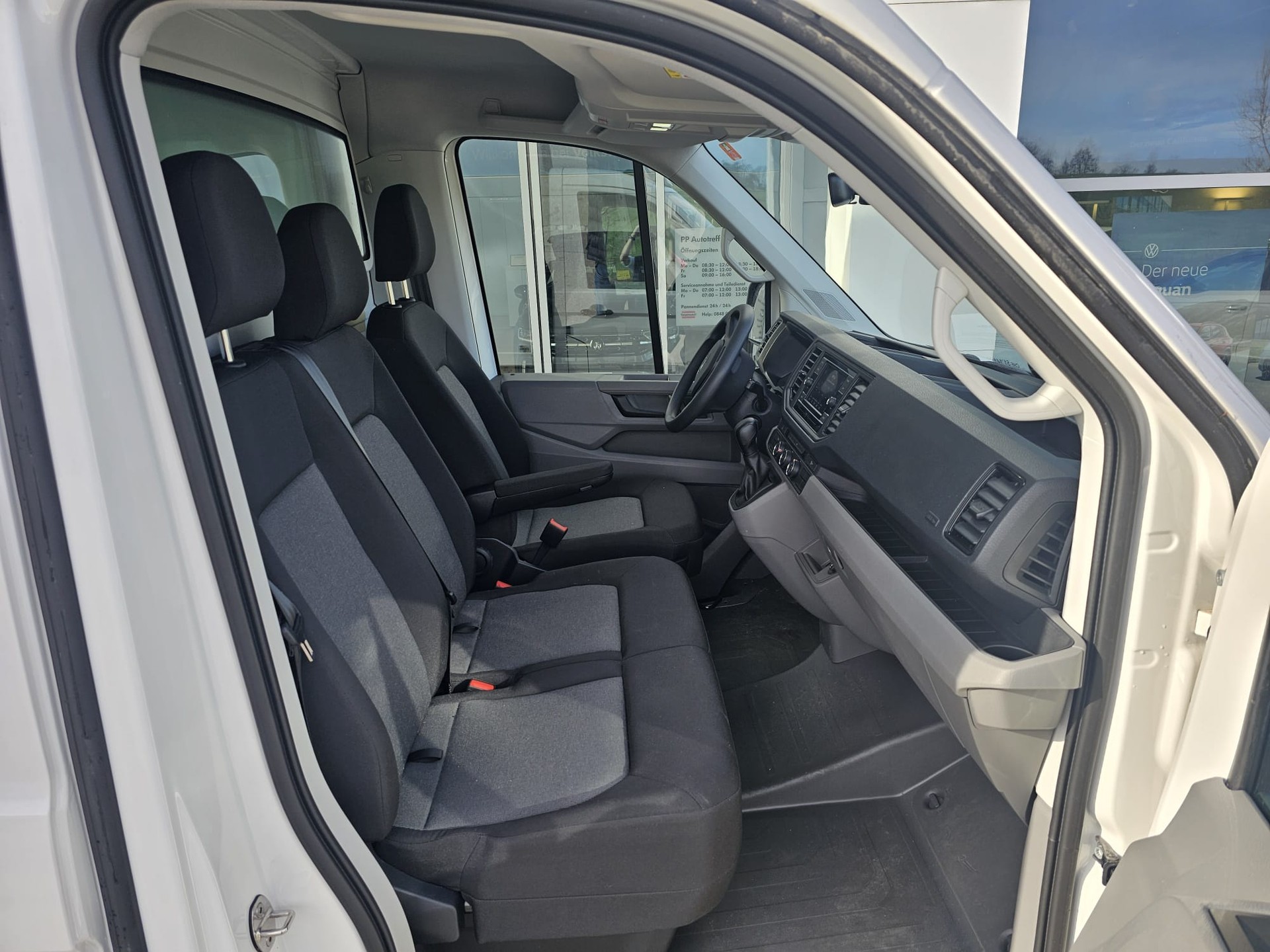 VW Crafter 35 2.0 BiTDI Champ. HD L3 Kip./Prit./Kof.+Heb. RWD A-image-9